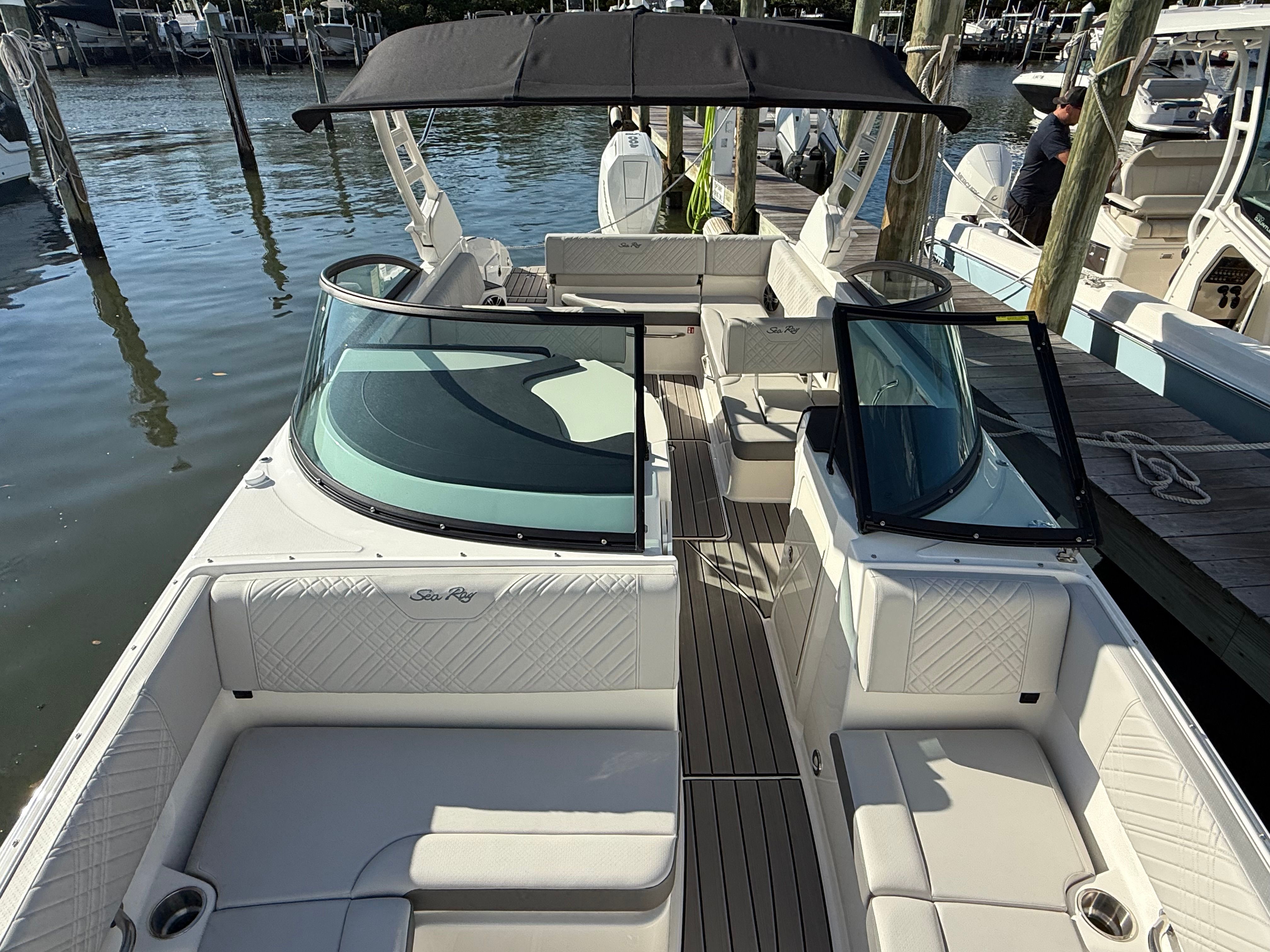 2025 Sea Ray SDX 270 Outboard Image Thumbnail #46