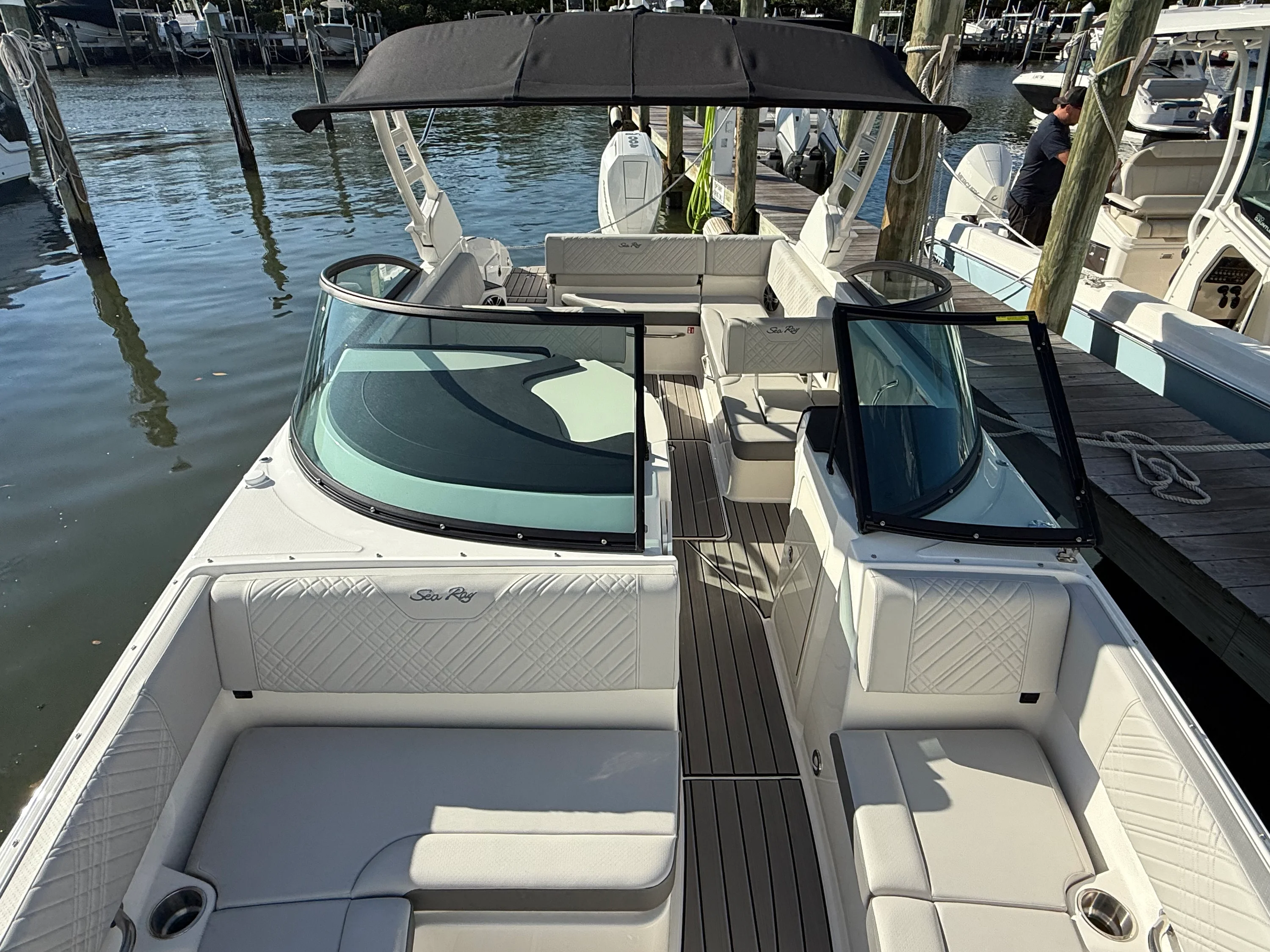 2025 Sea Ray SDX 270 Outboard Image Thumbnail #46