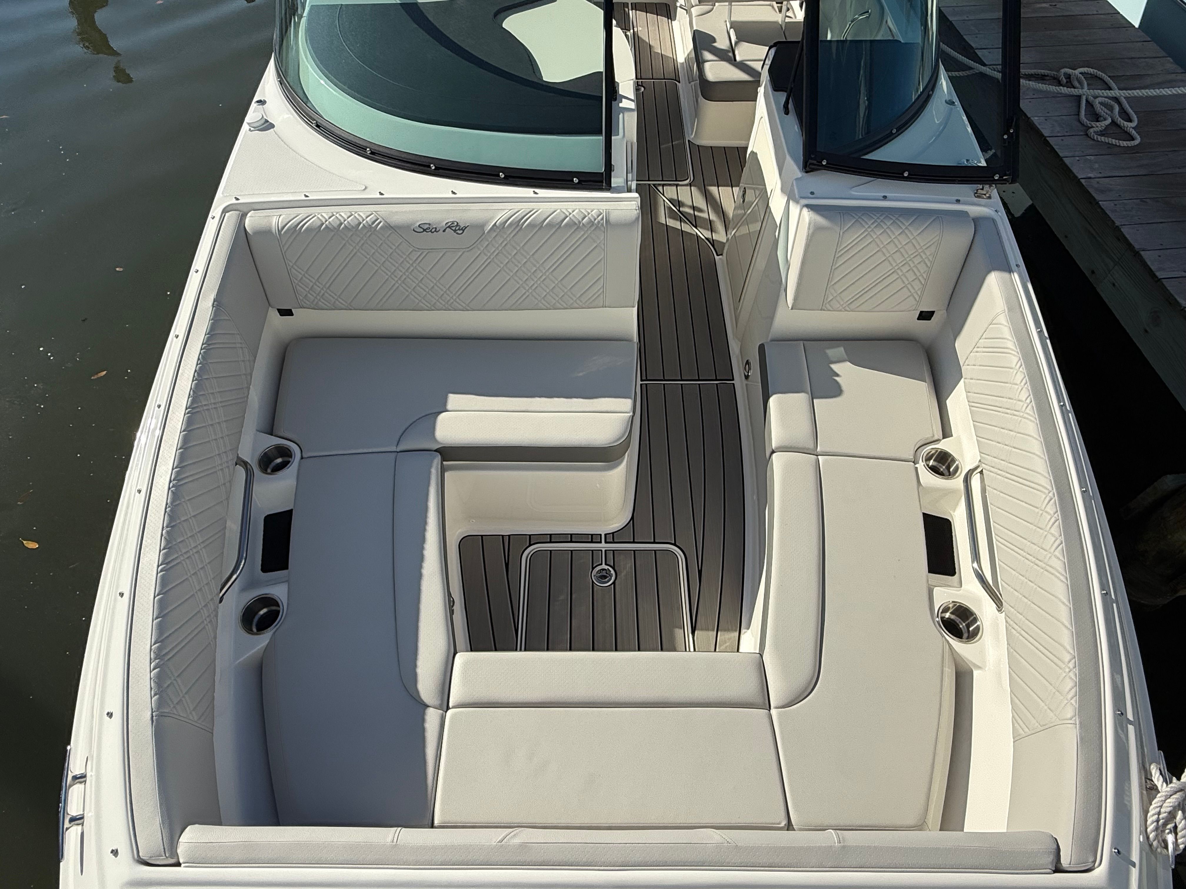 2025 Sea Ray SDX 270 Outboard Image Thumbnail #45