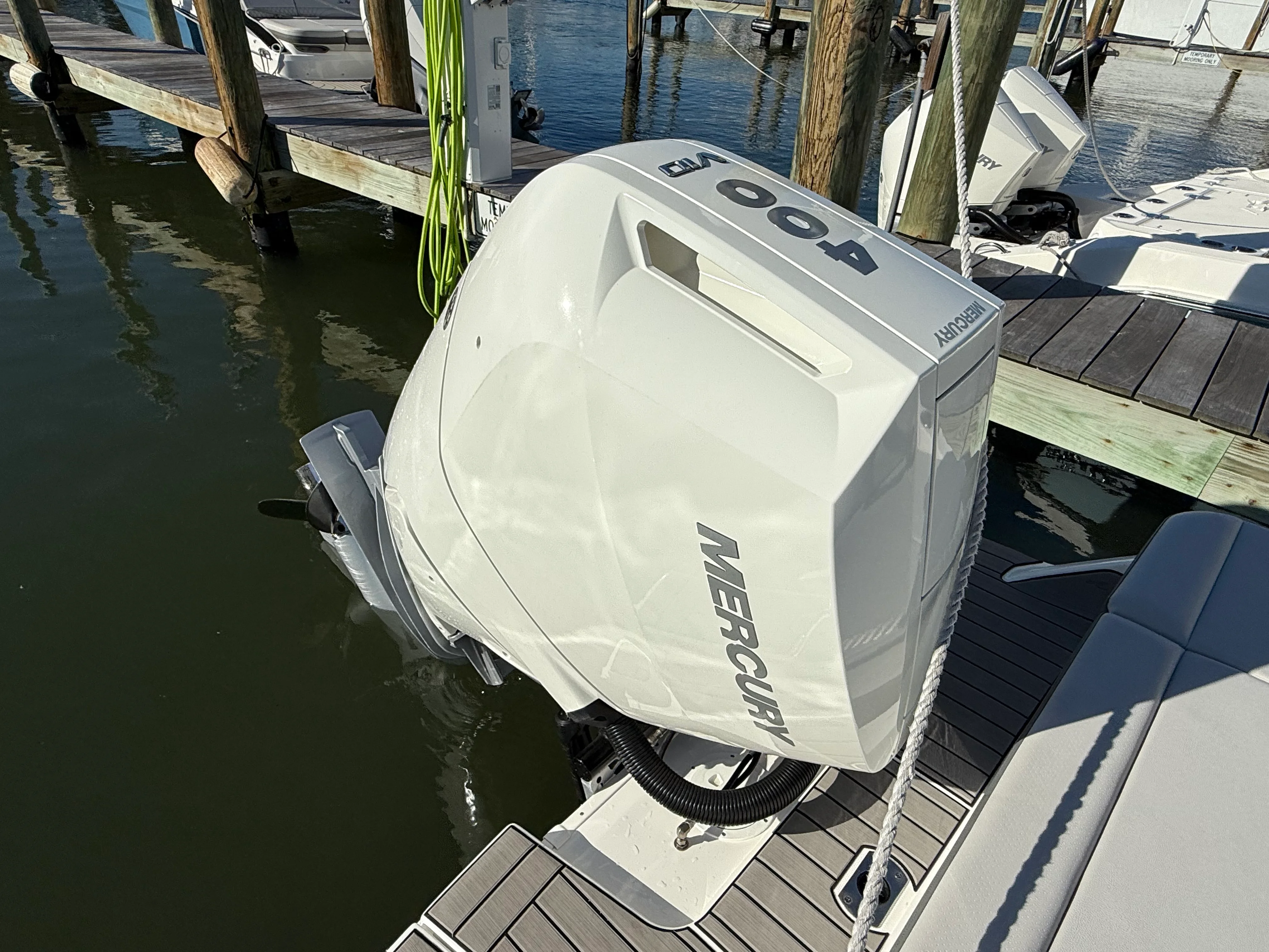 2025 Sea Ray SDX 270 Outboard Image Thumbnail #26
