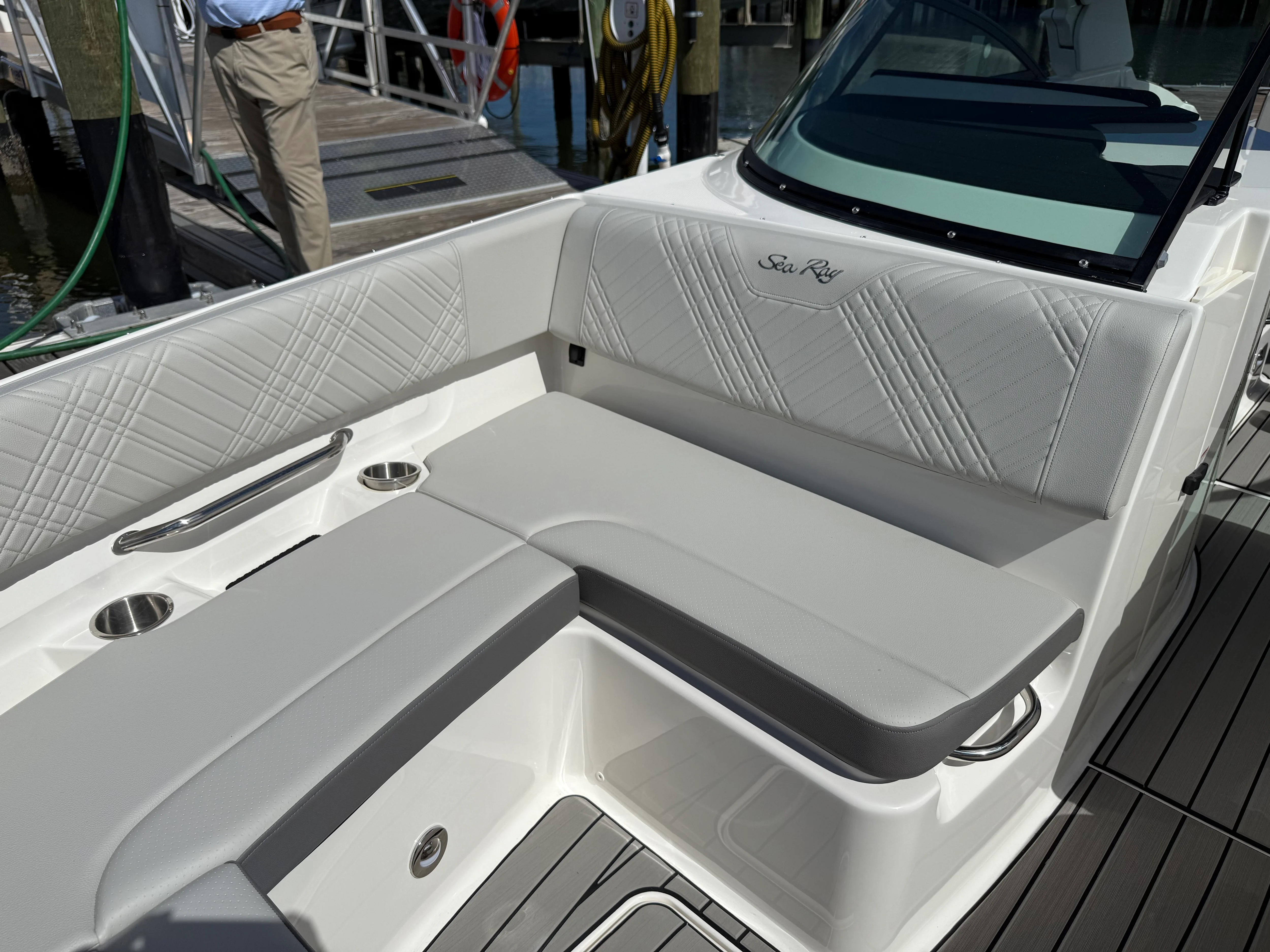 2025 Sea Ray SDX 270 Outboard Image Thumbnail #46