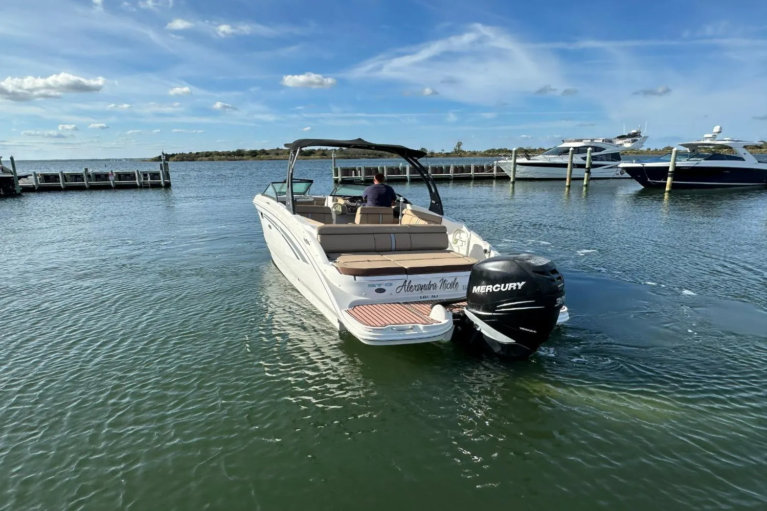 2016 Sea Ray 270 Sundeck Outboard Image Thumbnail #7
