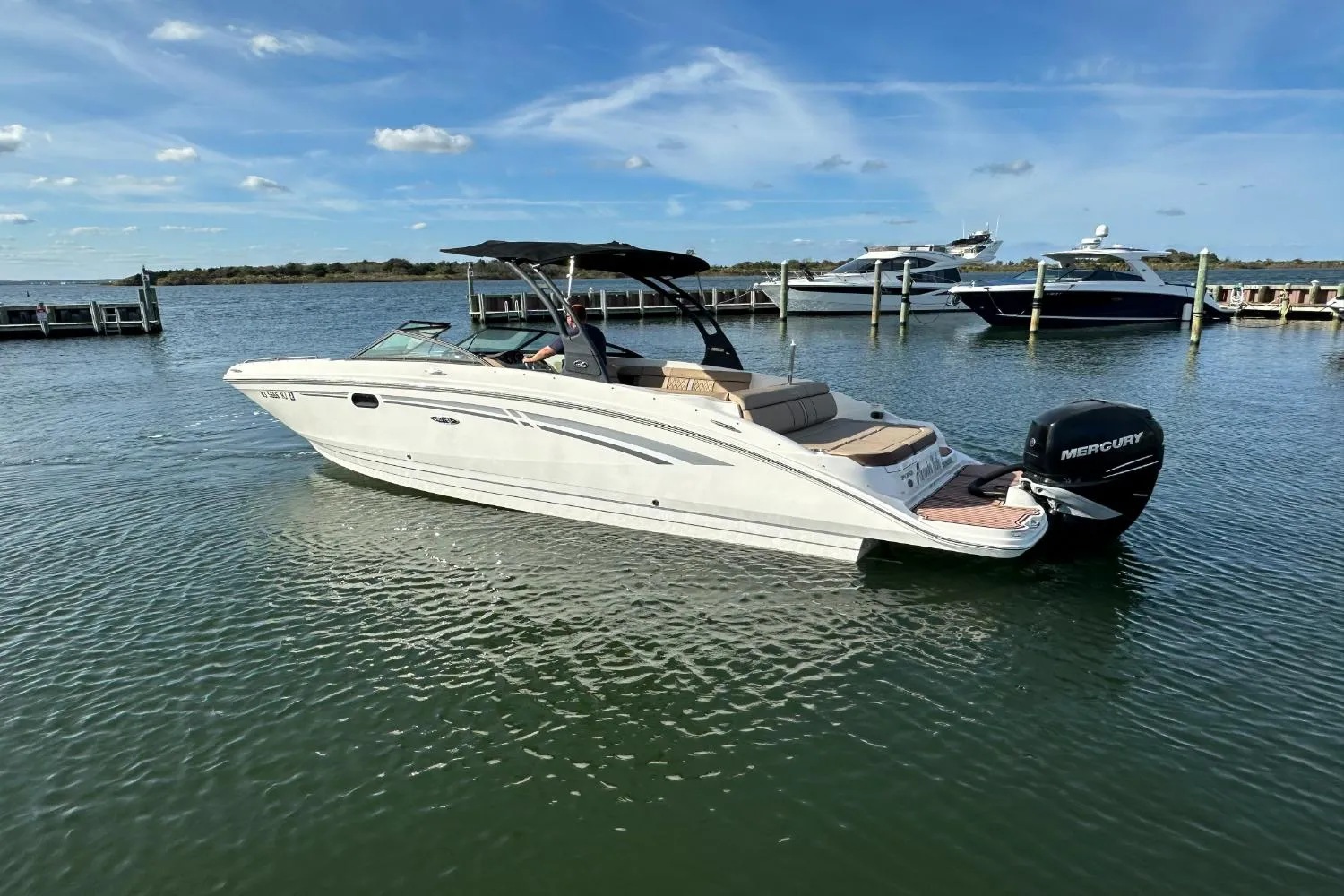 2016 Sea Ray 270 Sundeck Outboard Image Thumbnail #5