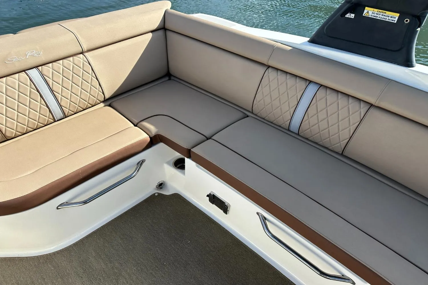 2016 Sea Ray 270 Sundeck Outboard Image Thumbnail #44