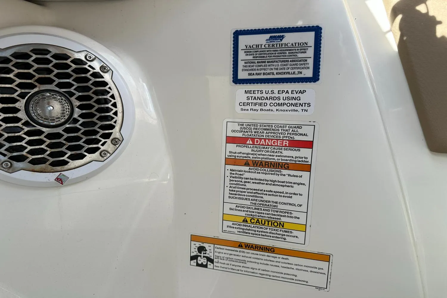 2016 Sea Ray 270 Sundeck Outboard Image Thumbnail #72