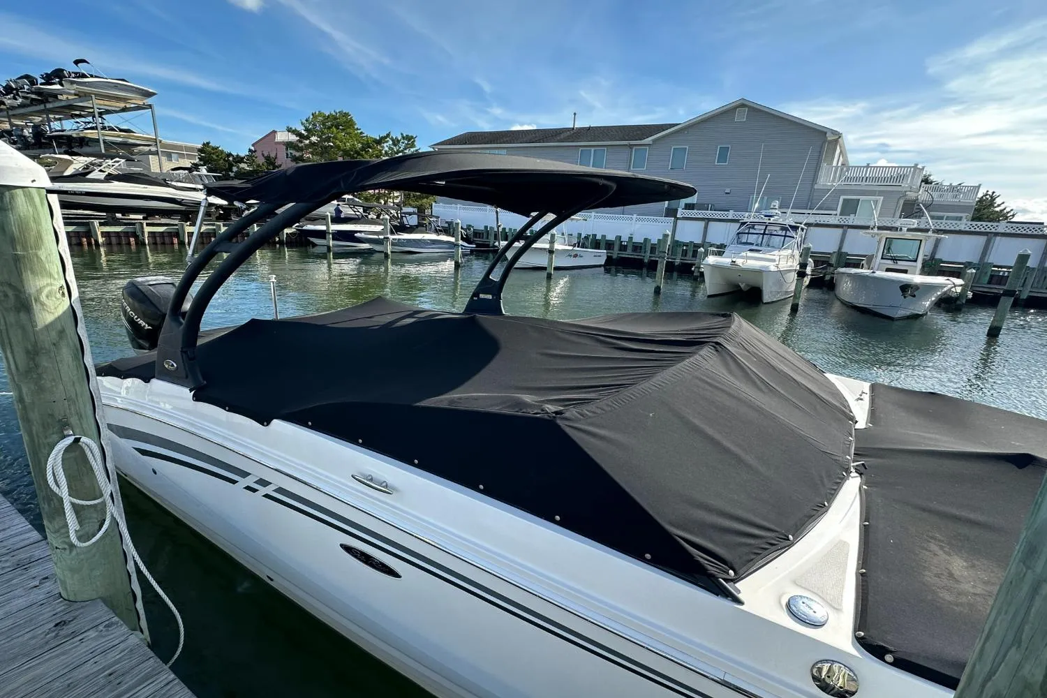 2016 Sea Ray 270 Sundeck Outboard Image Thumbnail #31