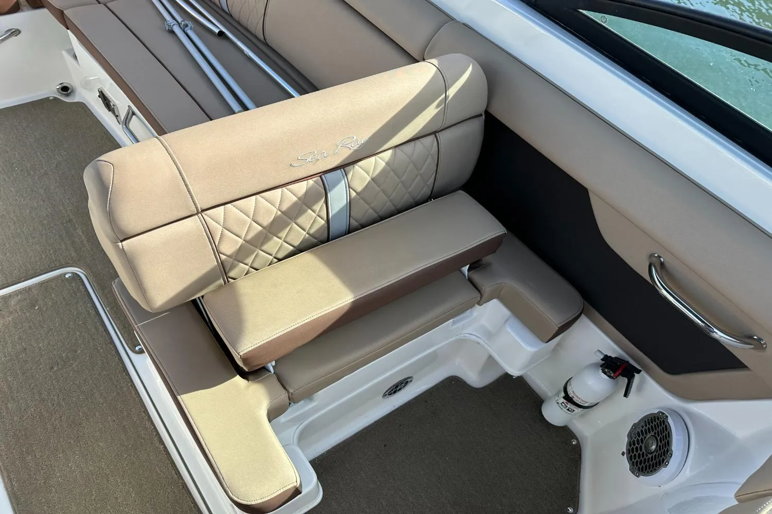 2016 Sea Ray 270 Sundeck Outboard Image Thumbnail #50