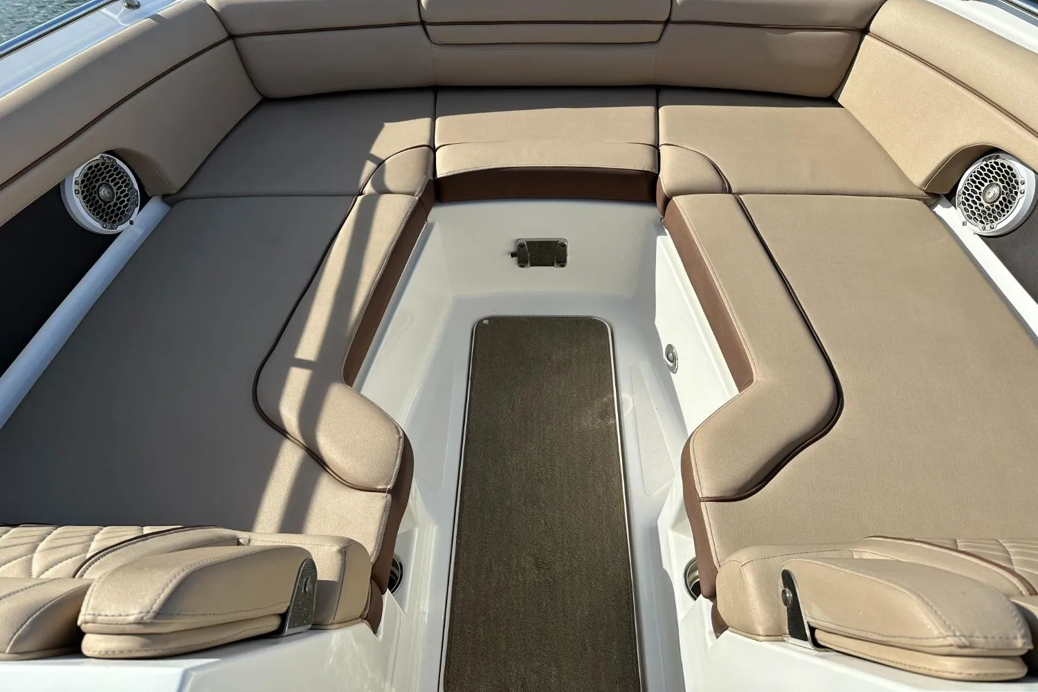 2016 Sea Ray 270 Sundeck Outboard Image Thumbnail #67