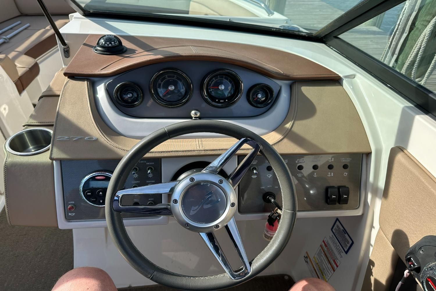 2016 Sea Ray 270 Sundeck Outboard Image Thumbnail #58