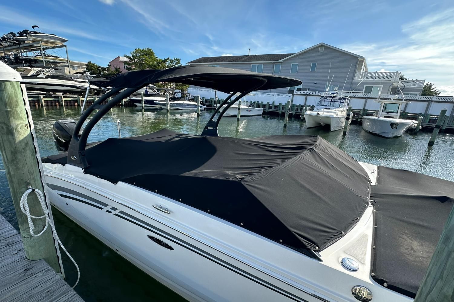 2016 Sea Ray 270 Sundeck Outboard Image Thumbnail #31