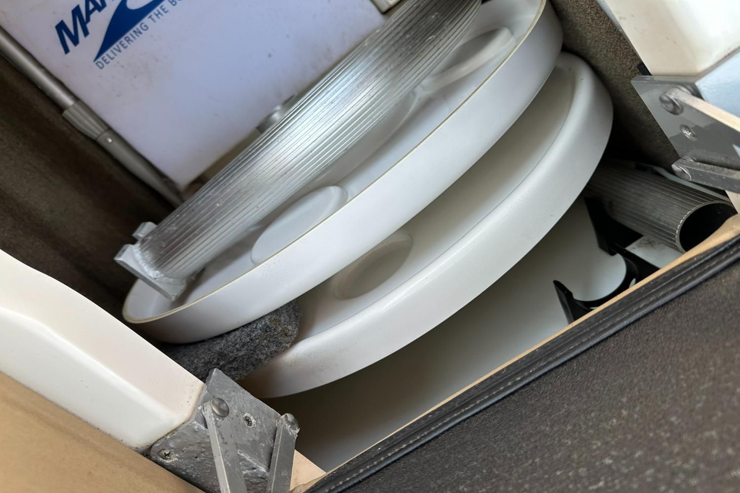 2016 Sea Ray 270 Sundeck Outboard Image Thumbnail #49