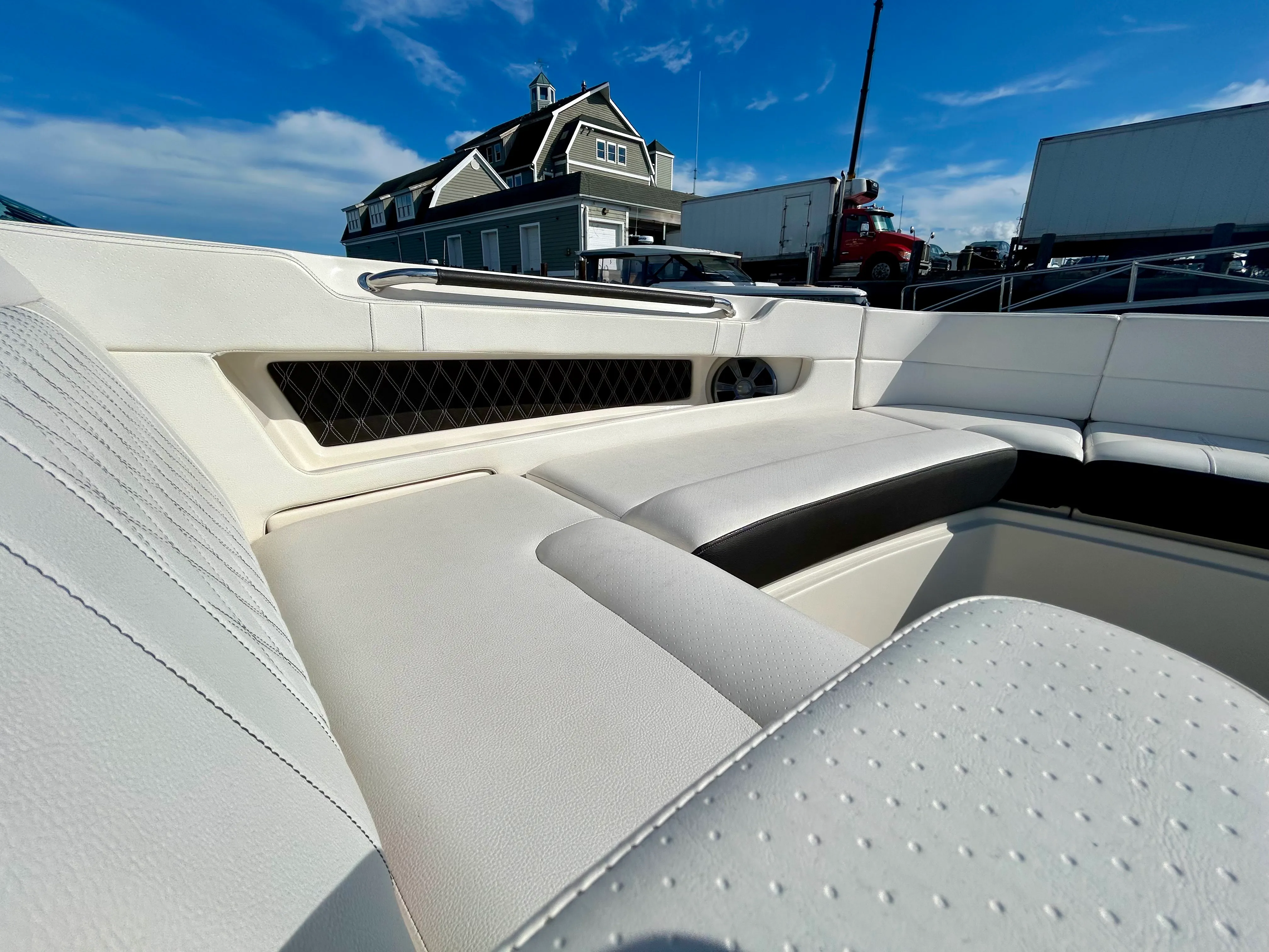 2020 Sea Ray SLX 310 OB Image Thumbnail #21
