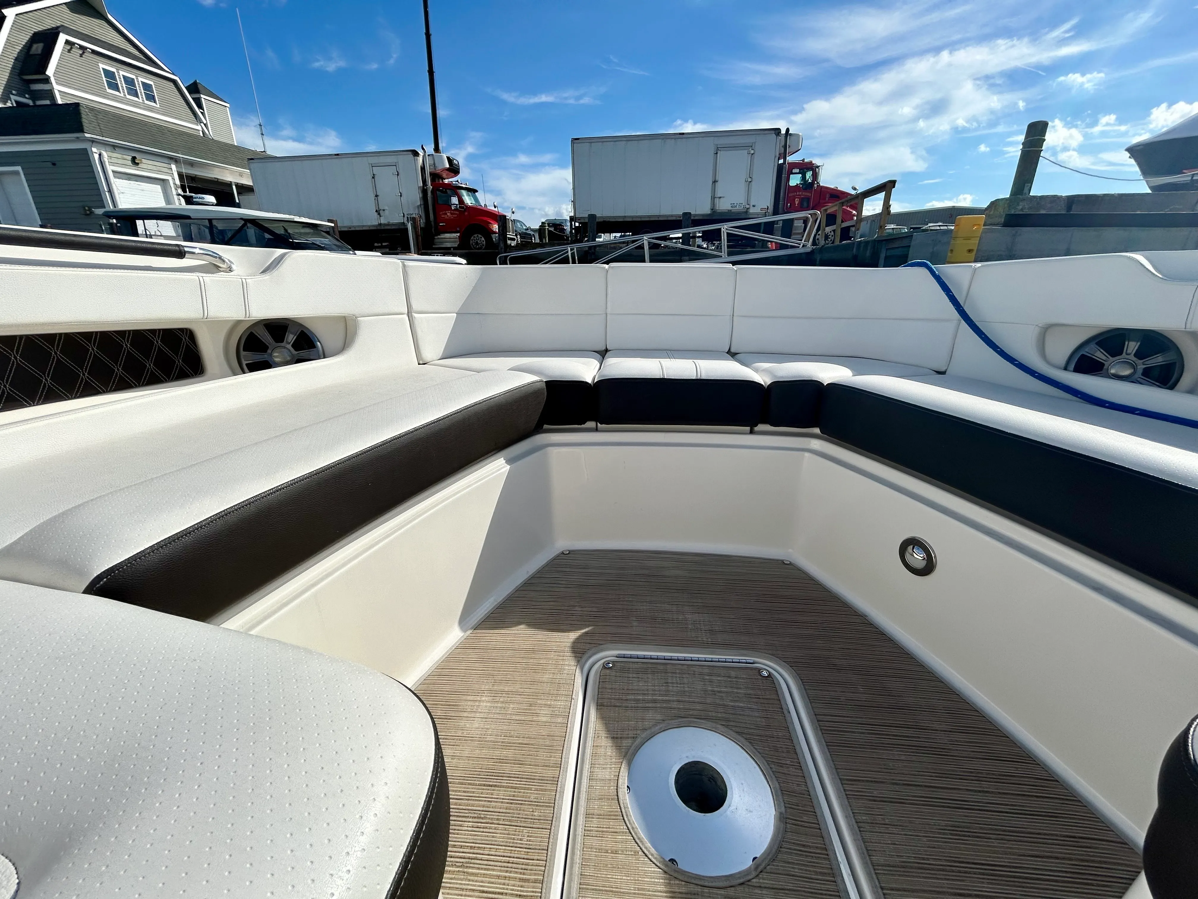 2020 Sea Ray SLX 310 OB Image Thumbnail #22