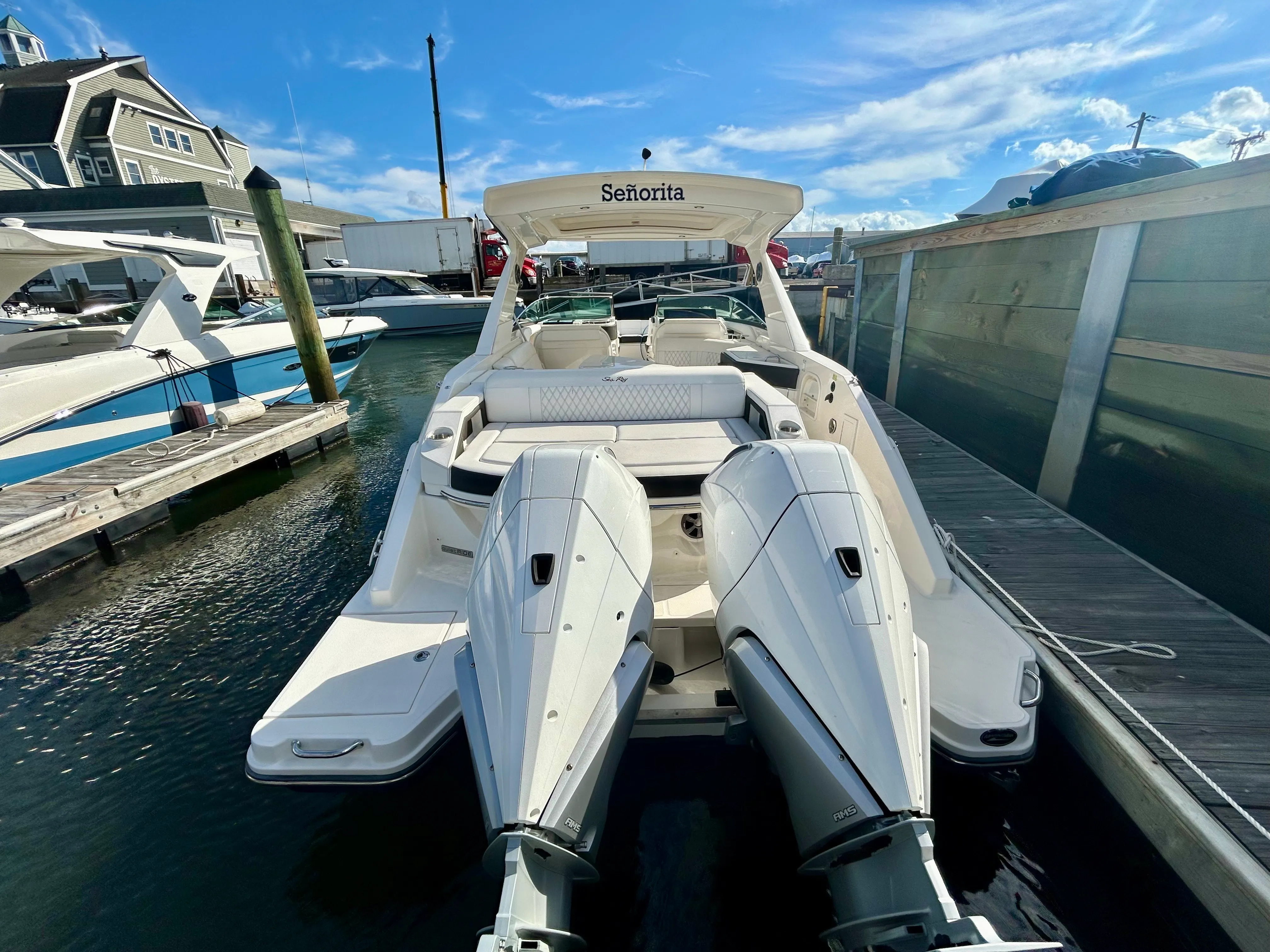 2020 Sea Ray SLX 310 OB Image Thumbnail #3