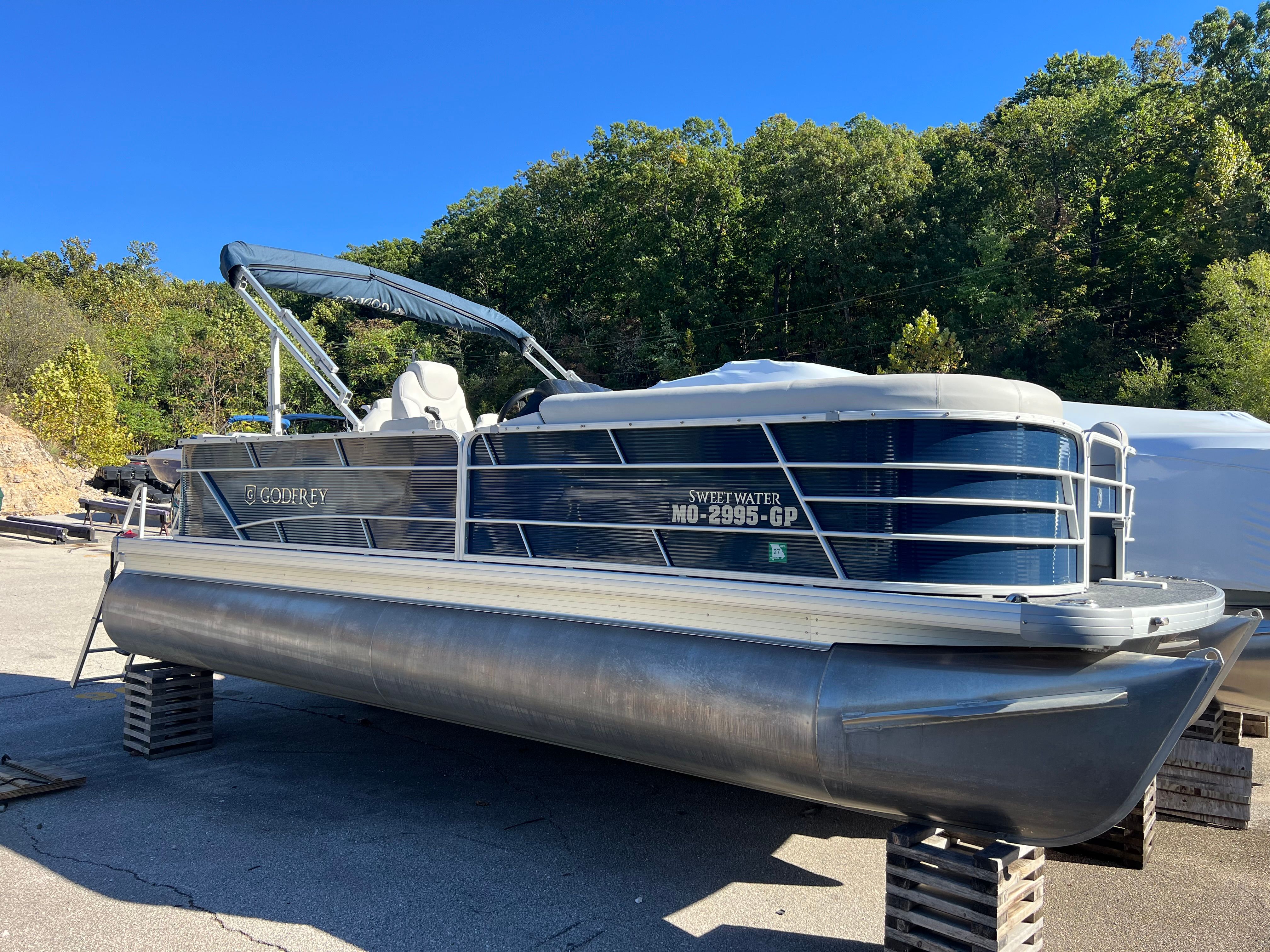 2021 Godfrey SWEETWATER 2286 FS Image Thumbnail #0
