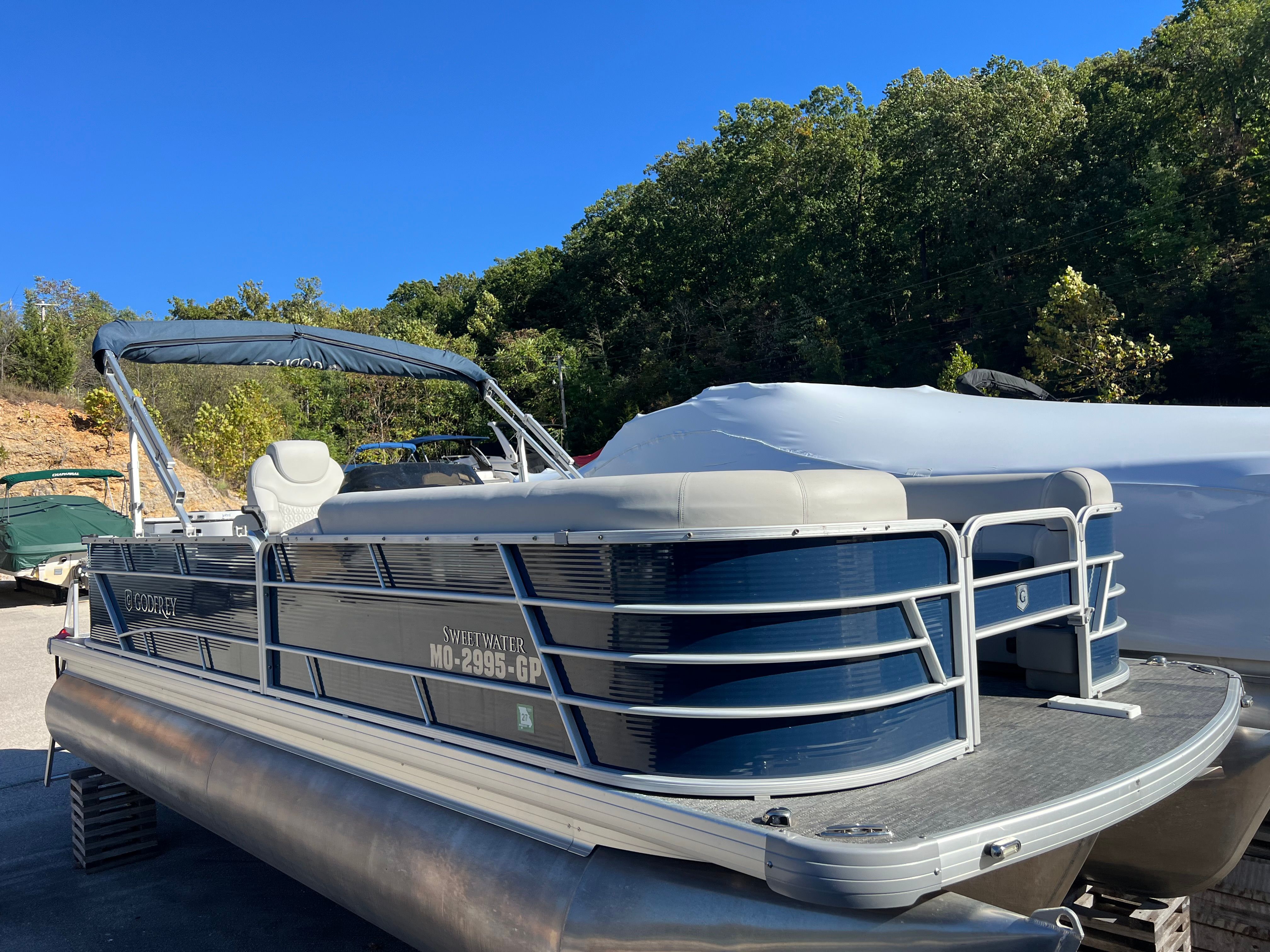 2021 Godfrey SWEETWATER 2286 FS Image Thumbnail #2
