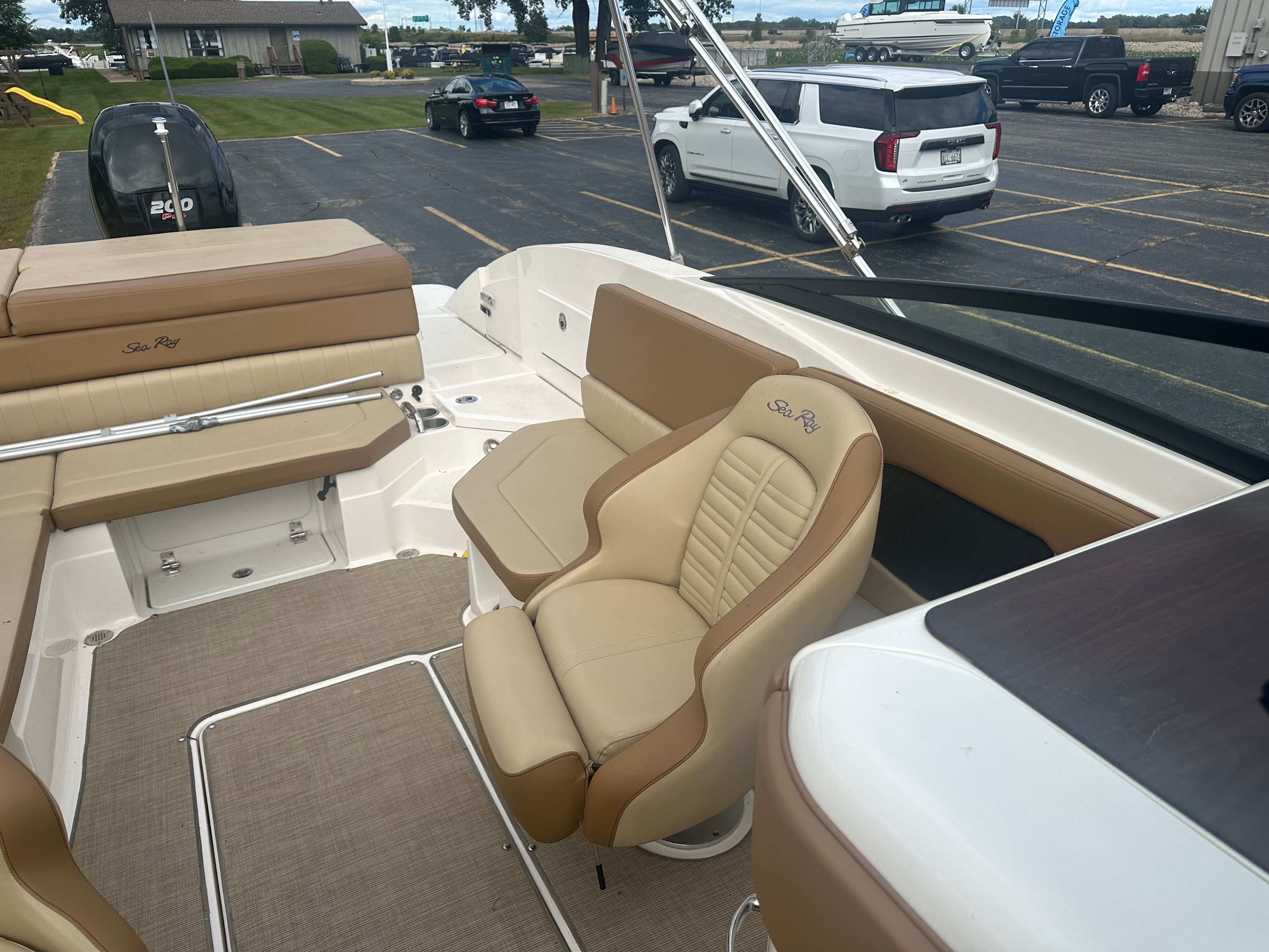 2018 Sea Ray SPXO 230 Image Thumbnail #20