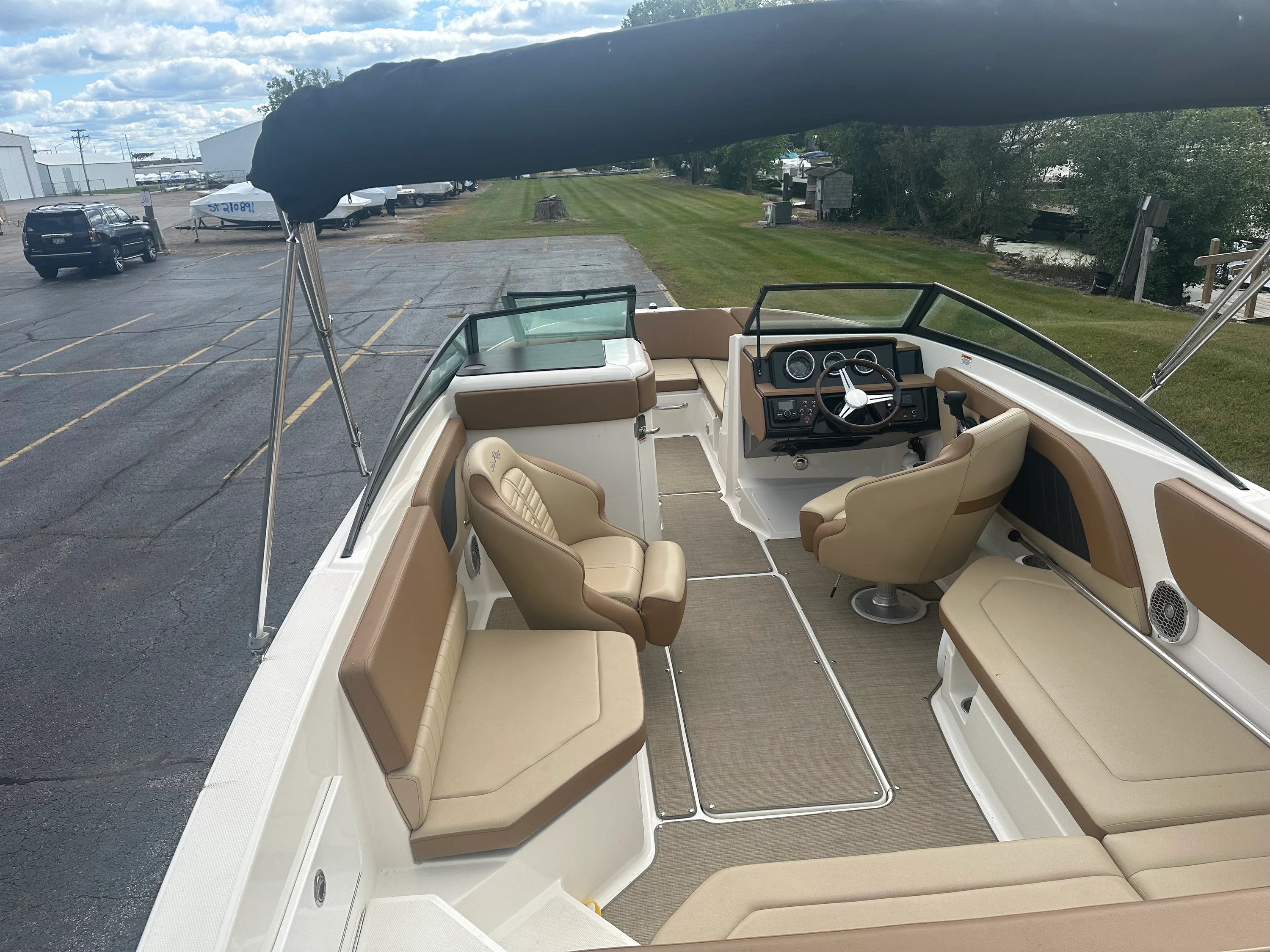 2018 Sea Ray SPXO 230 Image Thumbnail #15