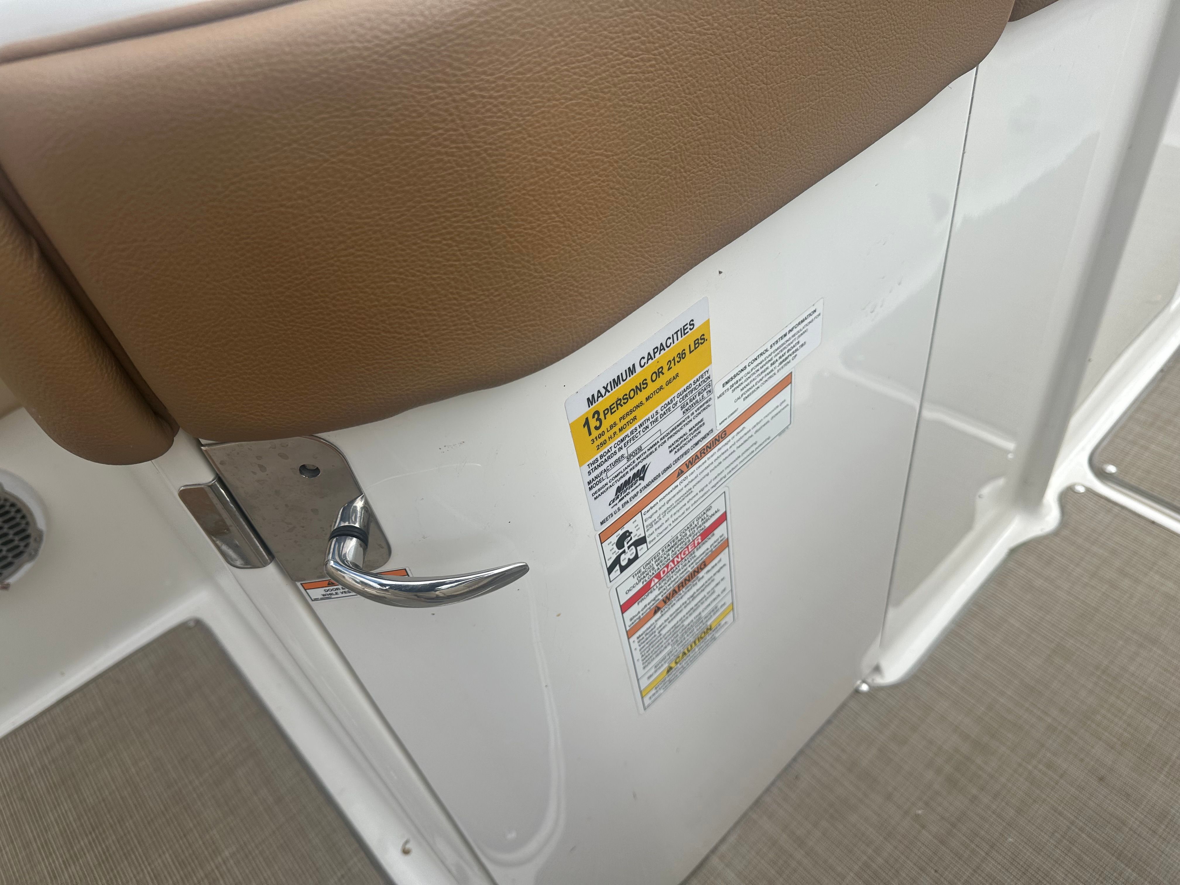 2018 Sea Ray SPXO 230 Image Thumbnail #8