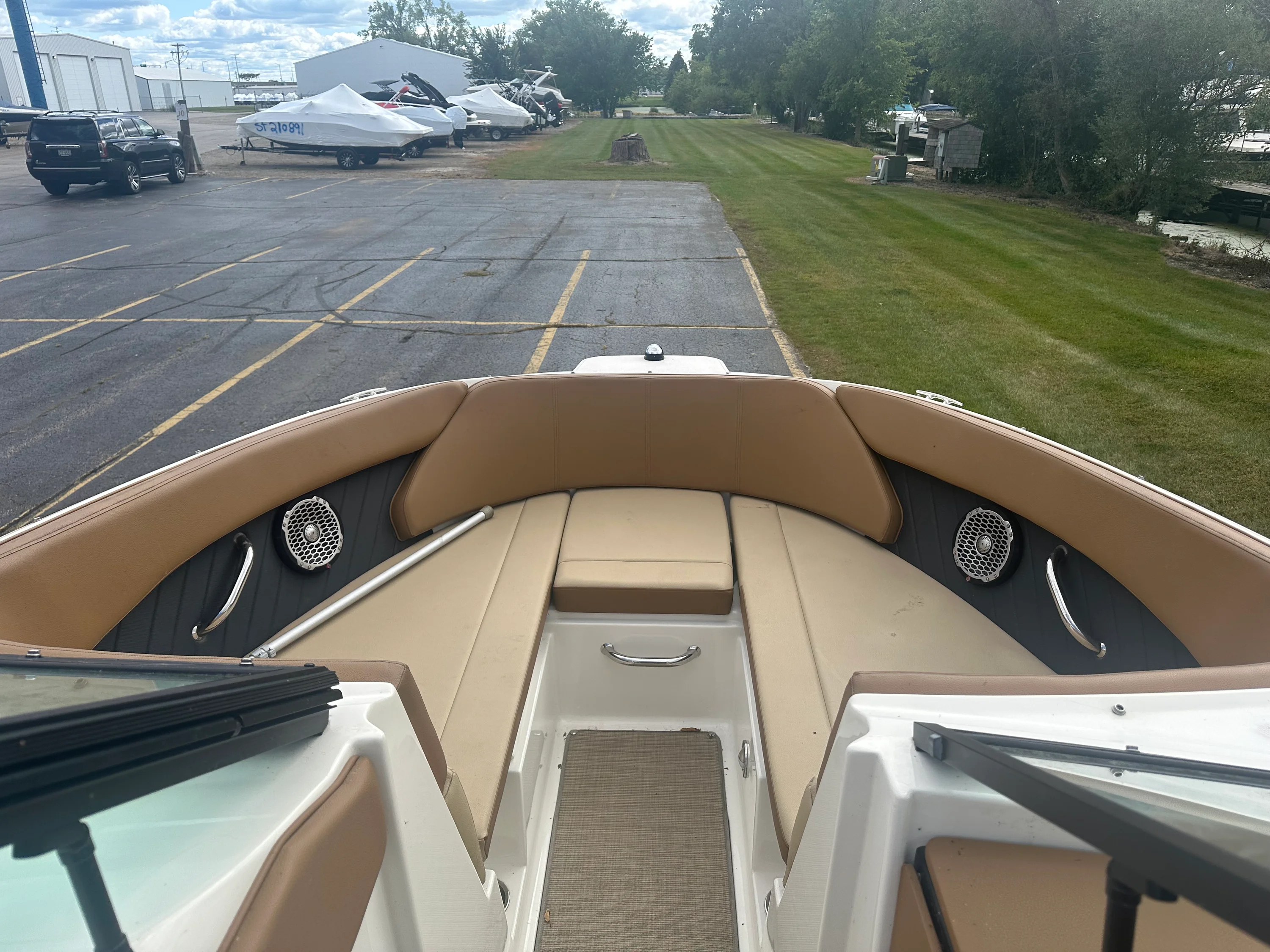 2018 Sea Ray SPXO 230 Image Thumbnail #10