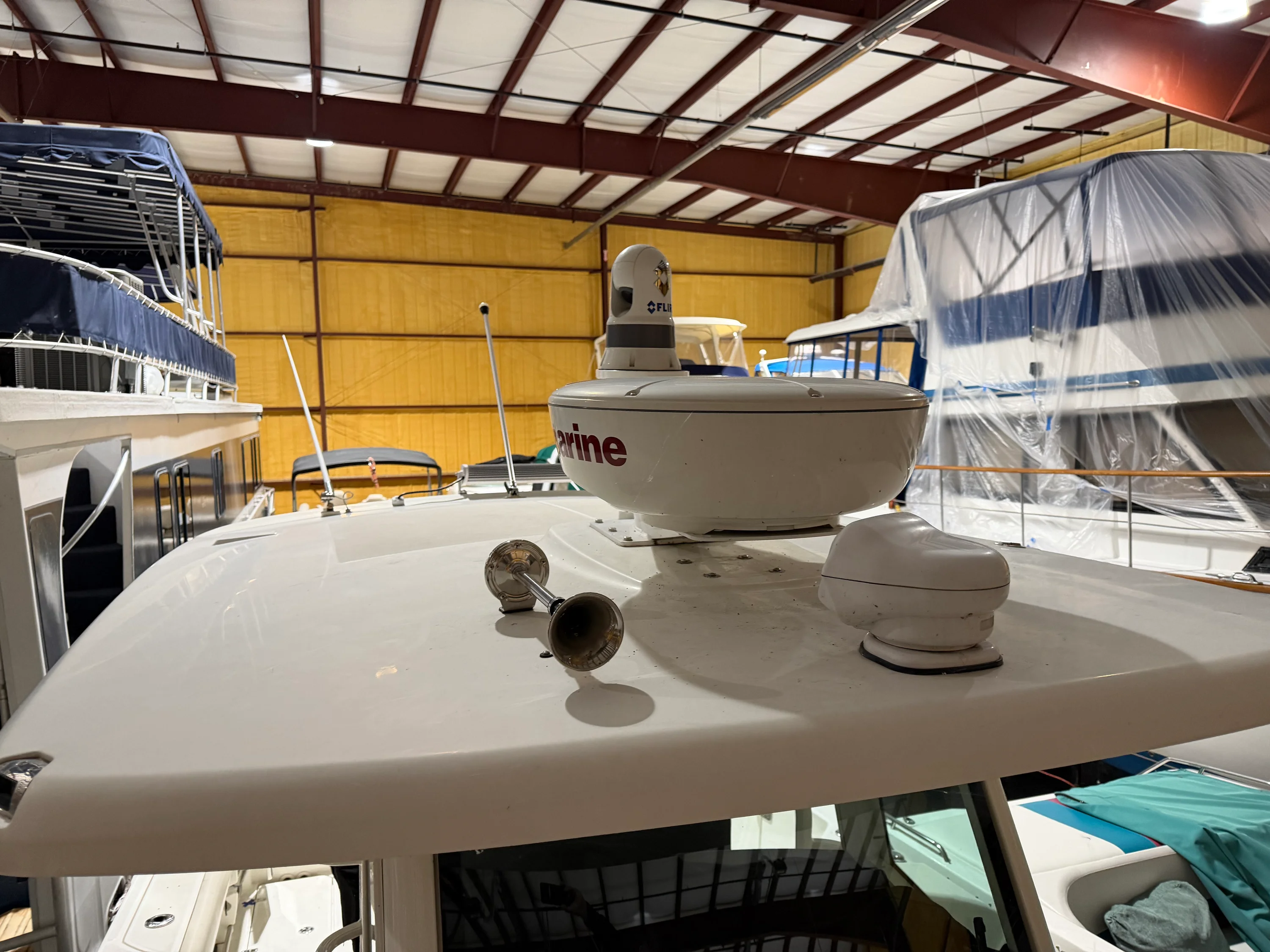 2018 Boston Whaler OUTRAGE 33 Image Thumbnail #31