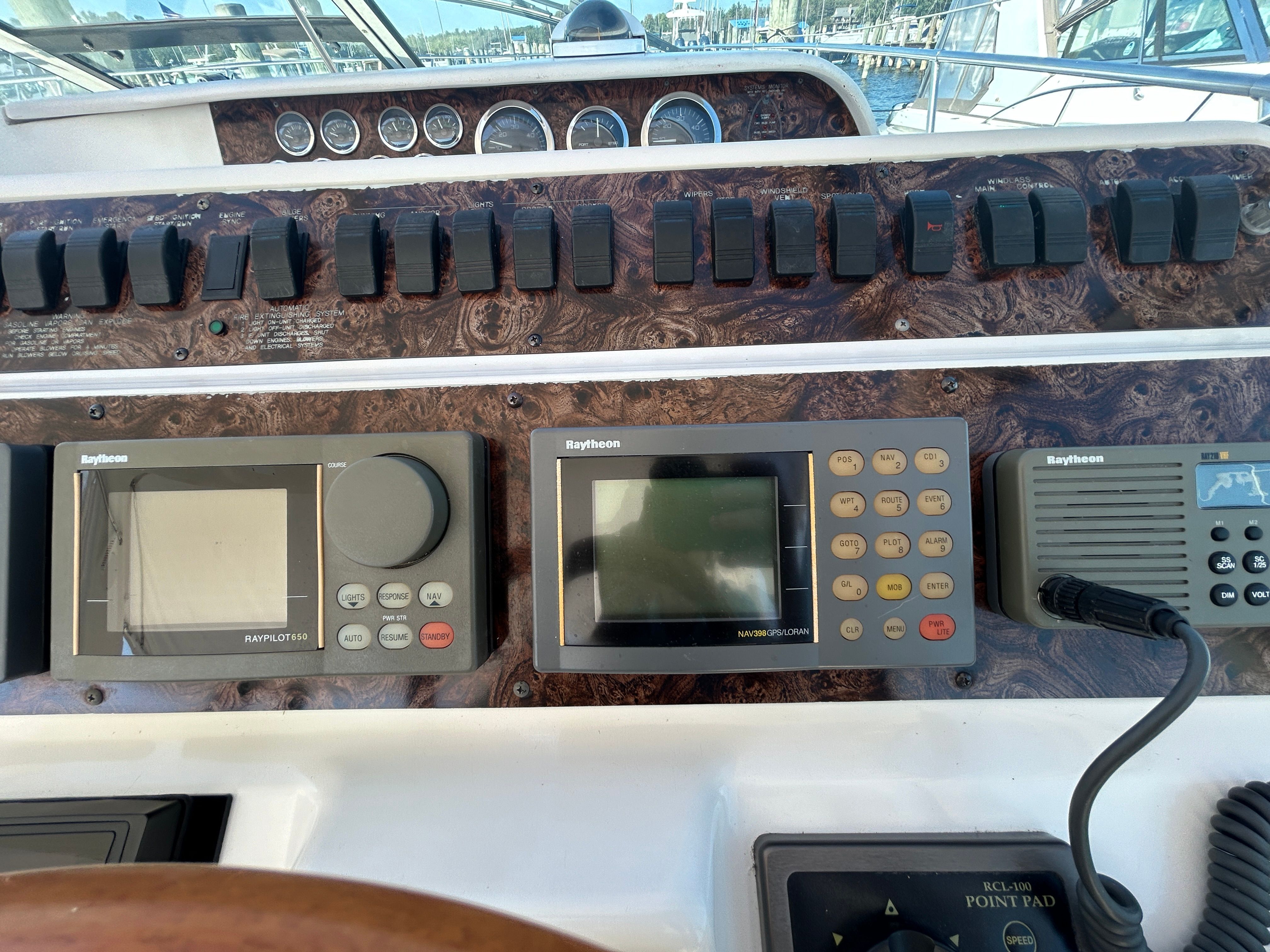 1998 Sea Ray 400 SUNDANCER Image Thumbnail #26