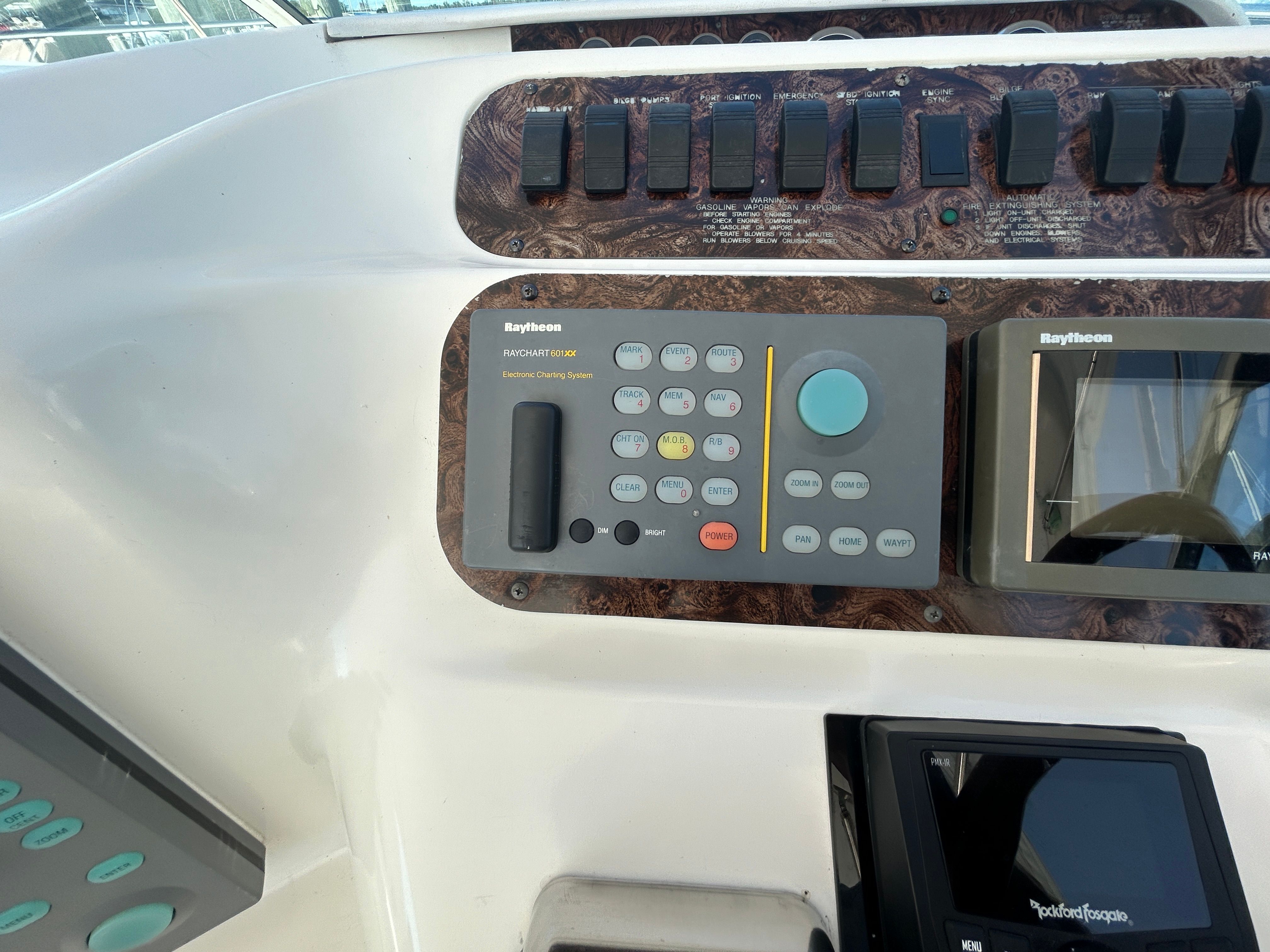 1998 Sea Ray 400 SUNDANCER Image Thumbnail #24