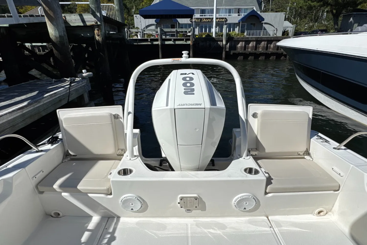 2024 Boston Whaler 210 Montauk Image Thumbnail #10