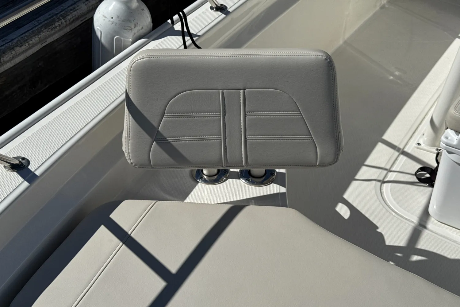2024 Boston Whaler 210 Montauk Image Thumbnail #9