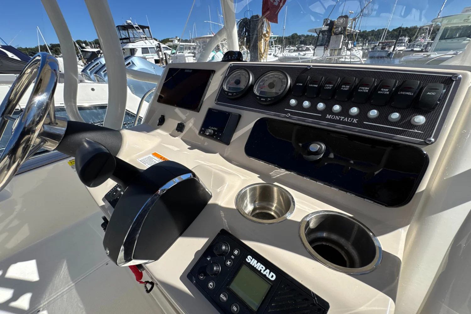 2024 Boston Whaler 210 Montauk Image Thumbnail #17