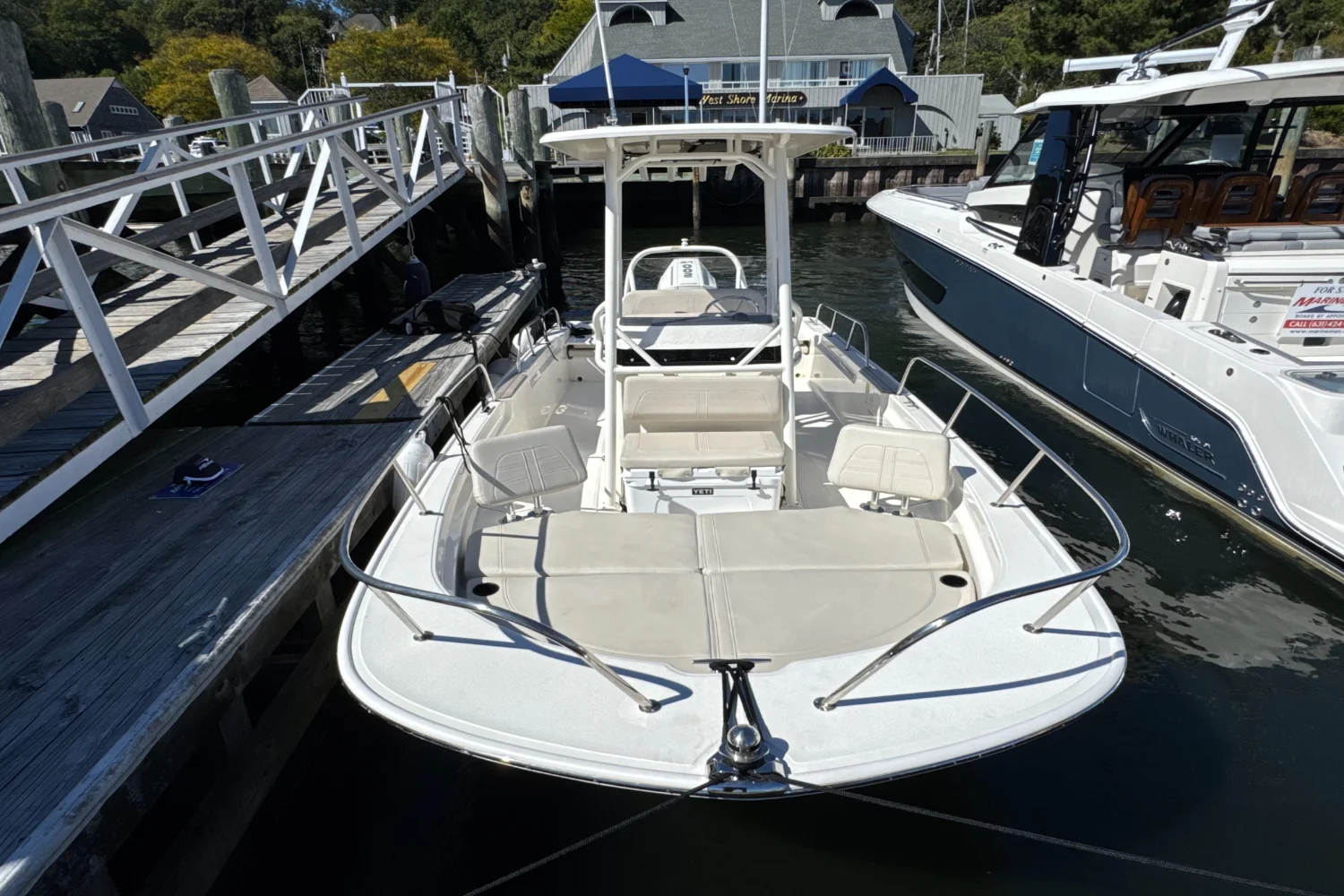 2024 Boston Whaler 210 Montauk Image Thumbnail #4