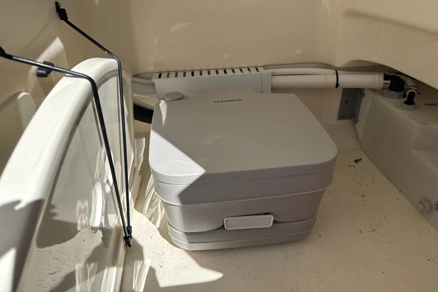 2024 Boston Whaler 210 Montauk Image Thumbnail #21