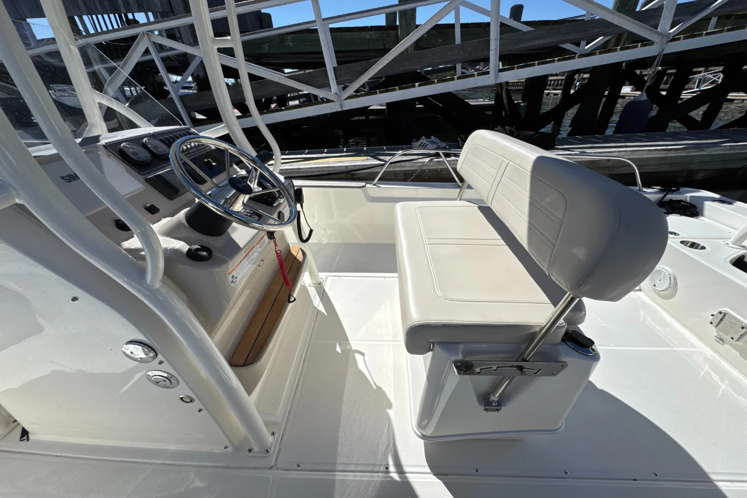 2024 Boston Whaler 210 Montauk Image Thumbnail #13