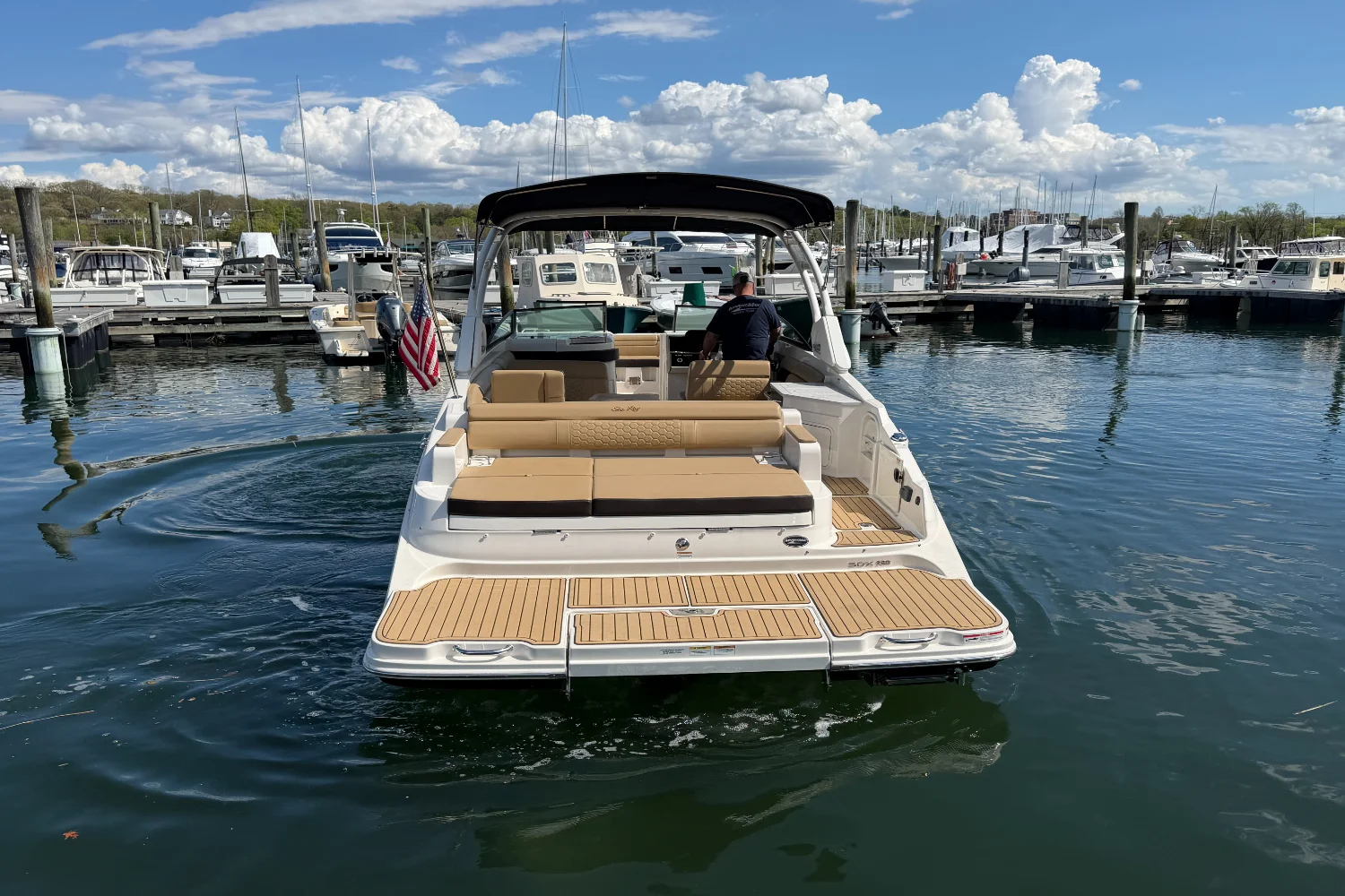 2023 Sea Ray SDX 290 Image Thumbnail #3