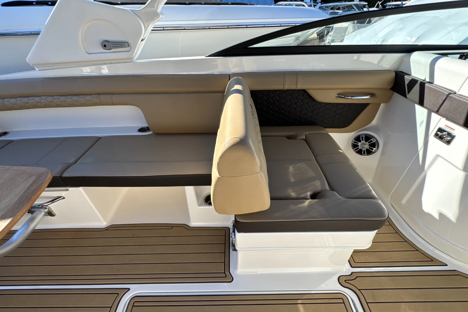 2023 Sea Ray SDX 290 Image Thumbnail #23