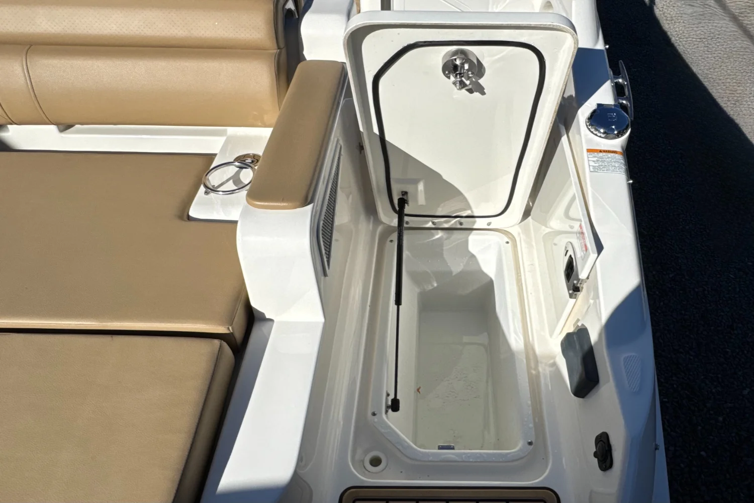 2023 Sea Ray SDX 290 Image Thumbnail #9