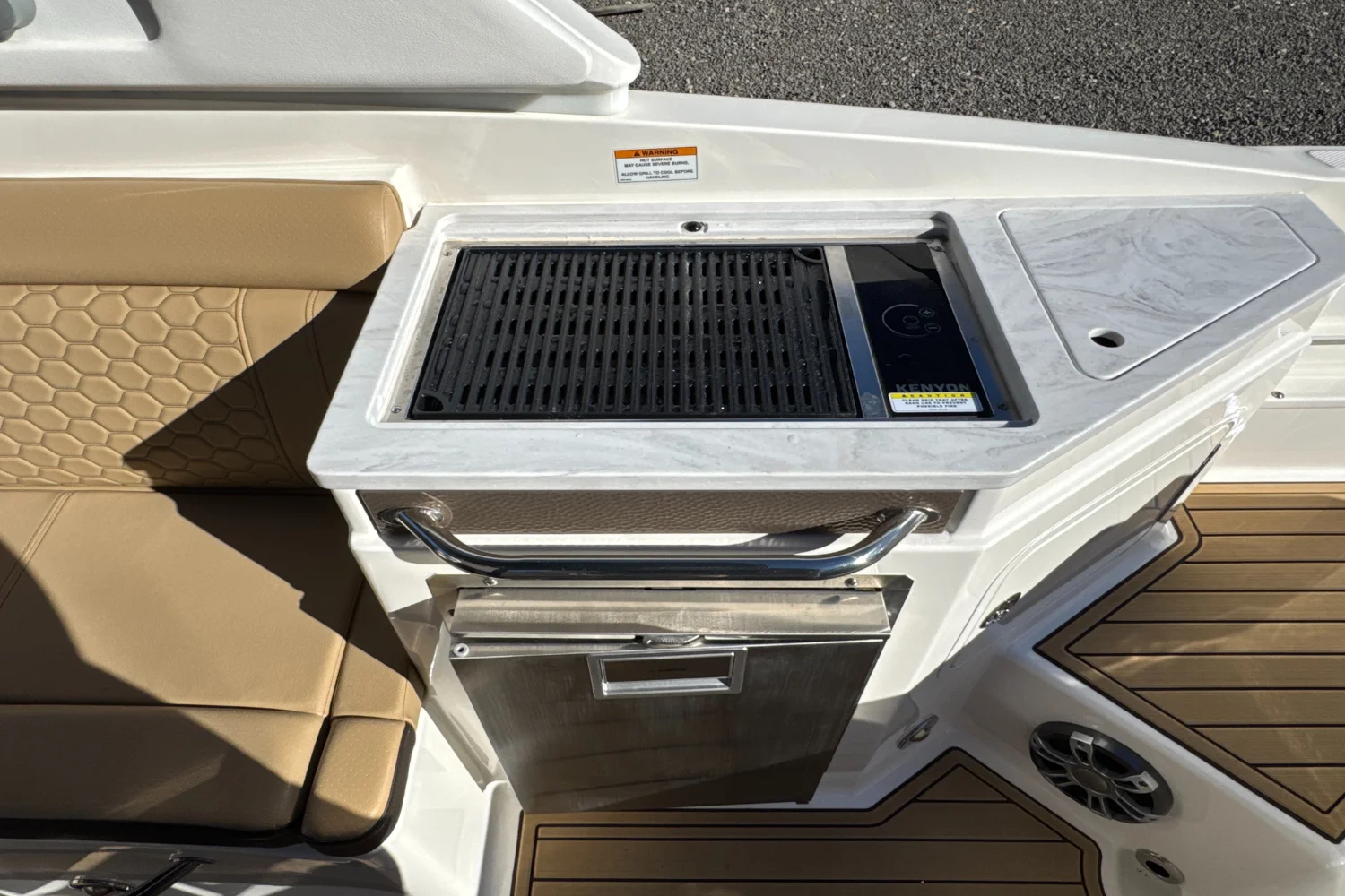 2023 Sea Ray SDX 290 Image Thumbnail #13