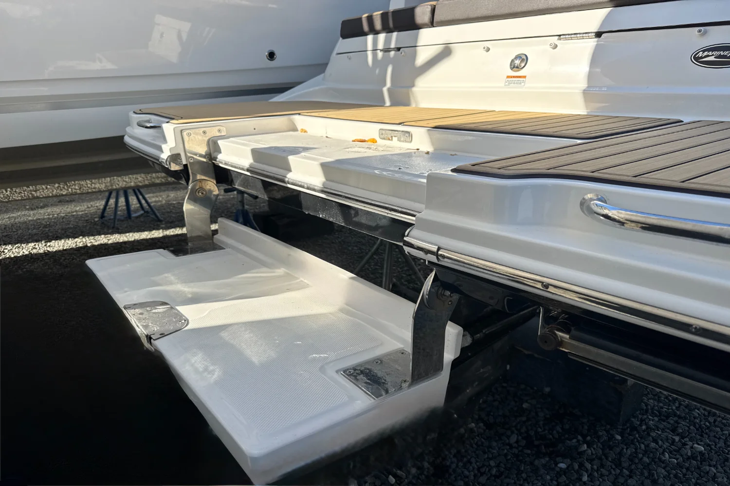 2023 Sea Ray SDX 290 Image Thumbnail #2