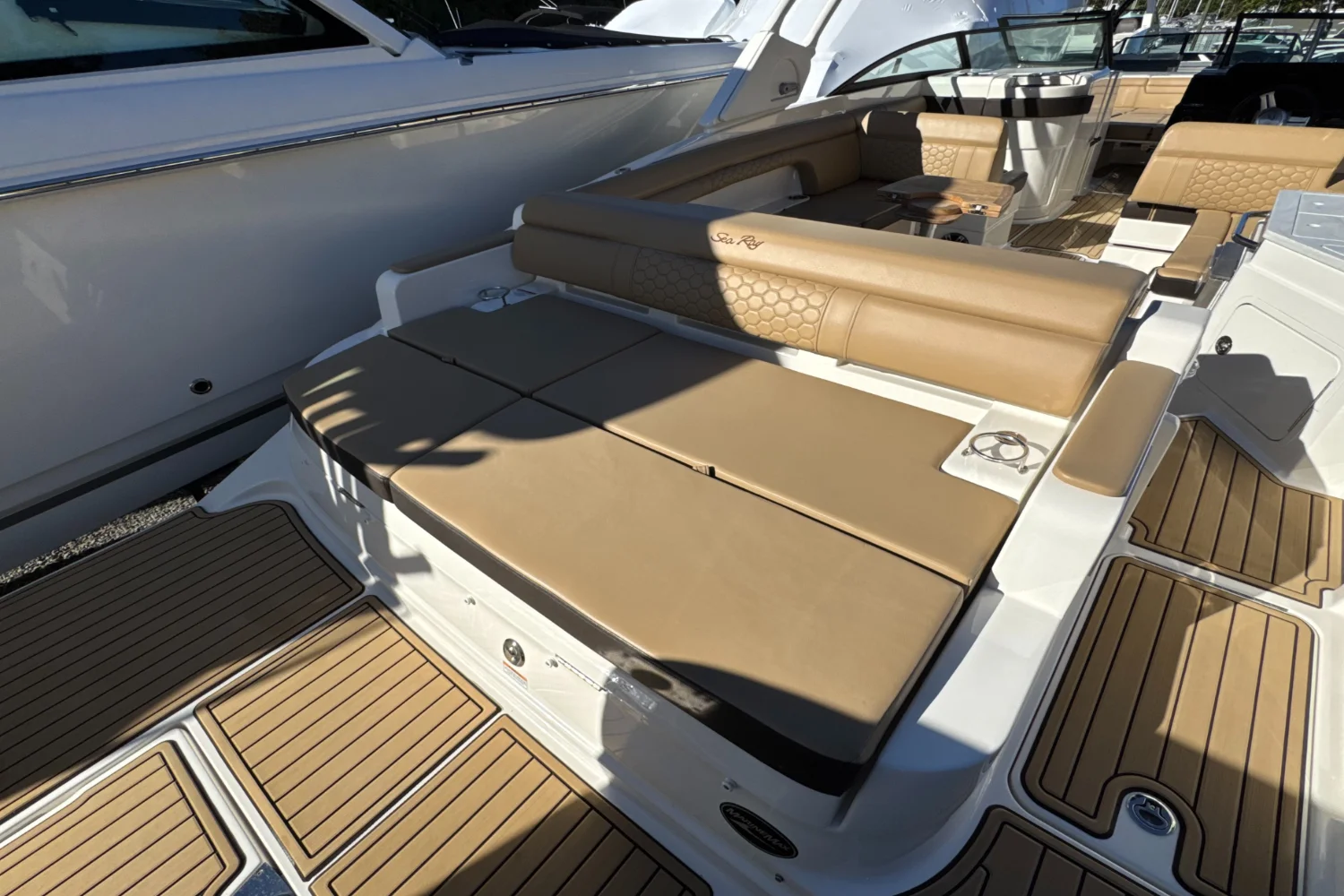 2023 Sea Ray SDX 290 Image Thumbnail #3