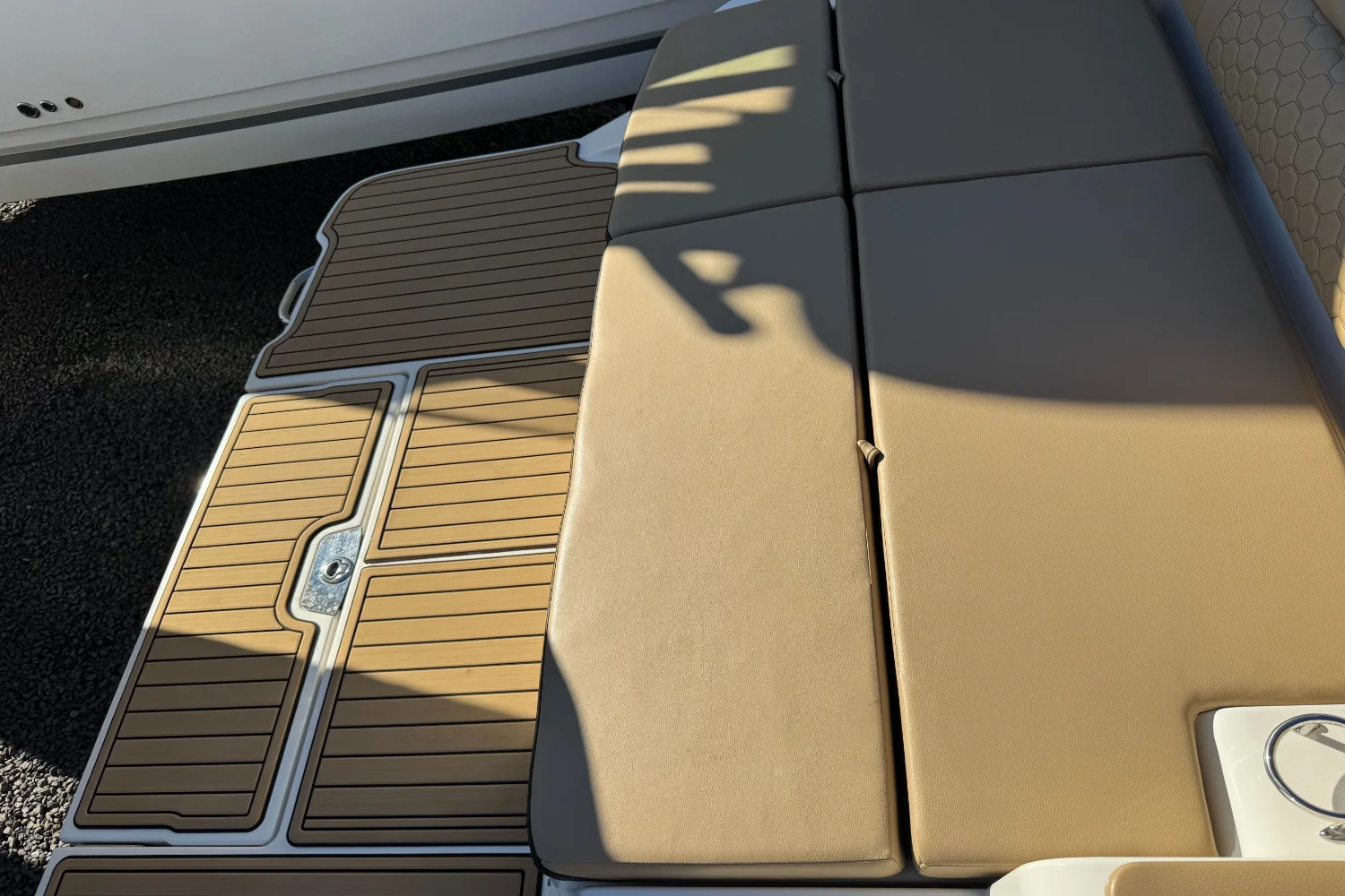 2023 Sea Ray SDX 290 Image Thumbnail #5