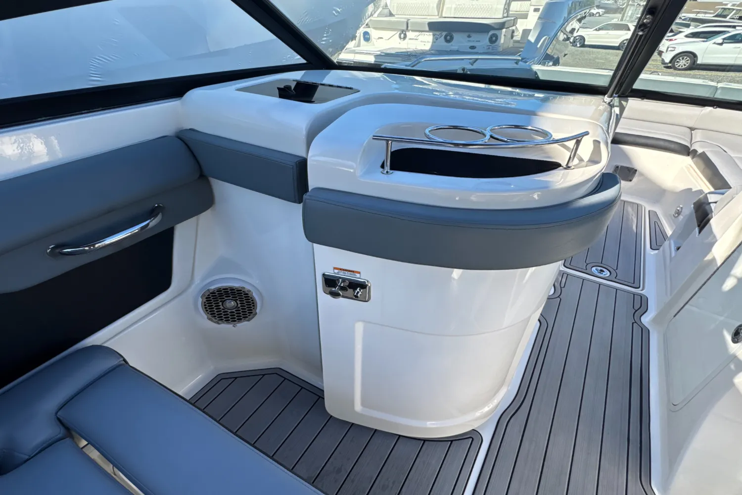 2017 Sea Ray SDX 270 Image Thumbnail #26