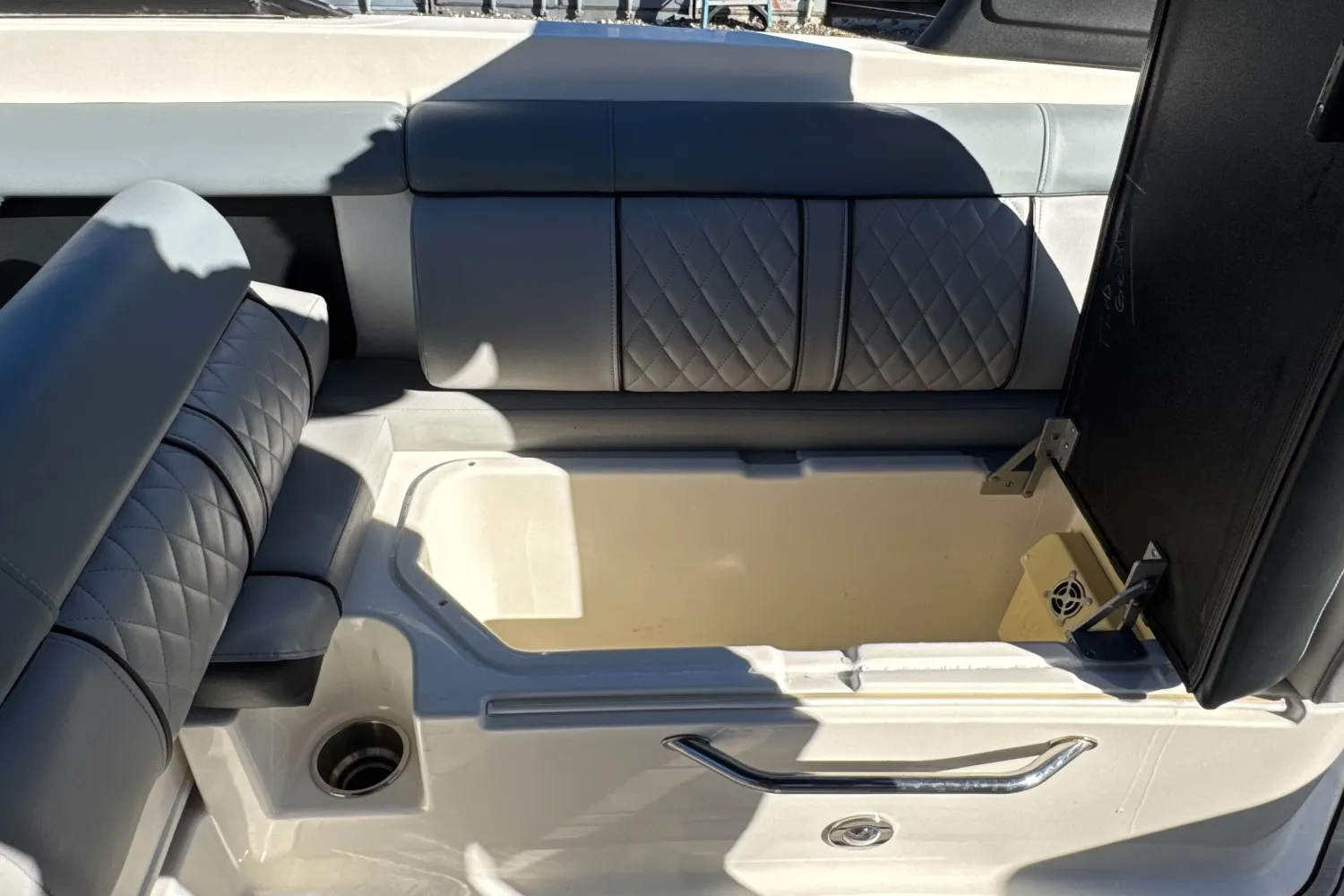 2017 Sea Ray SDX 270 Image Thumbnail #16