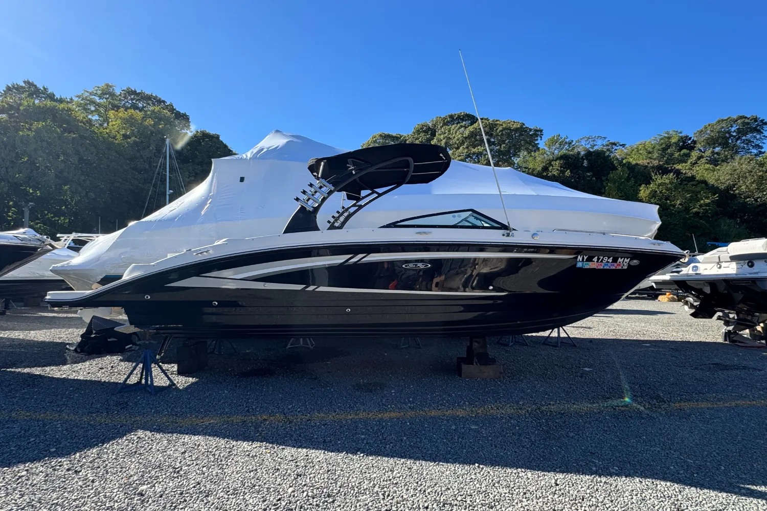 2017 Sea Ray SDX 270 Image Thumbnail #0