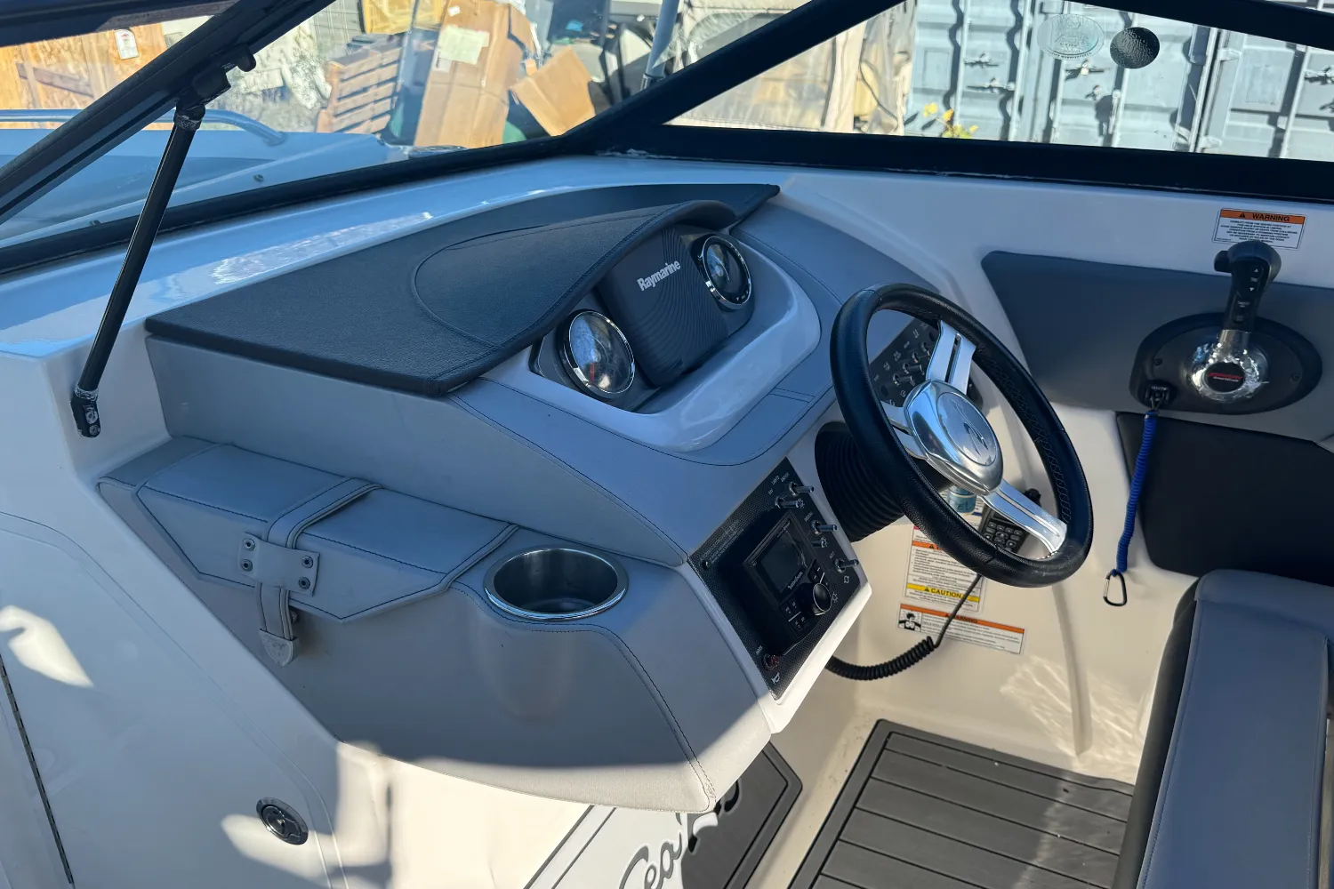 2017 Sea Ray SDX 270 Image Thumbnail #22
