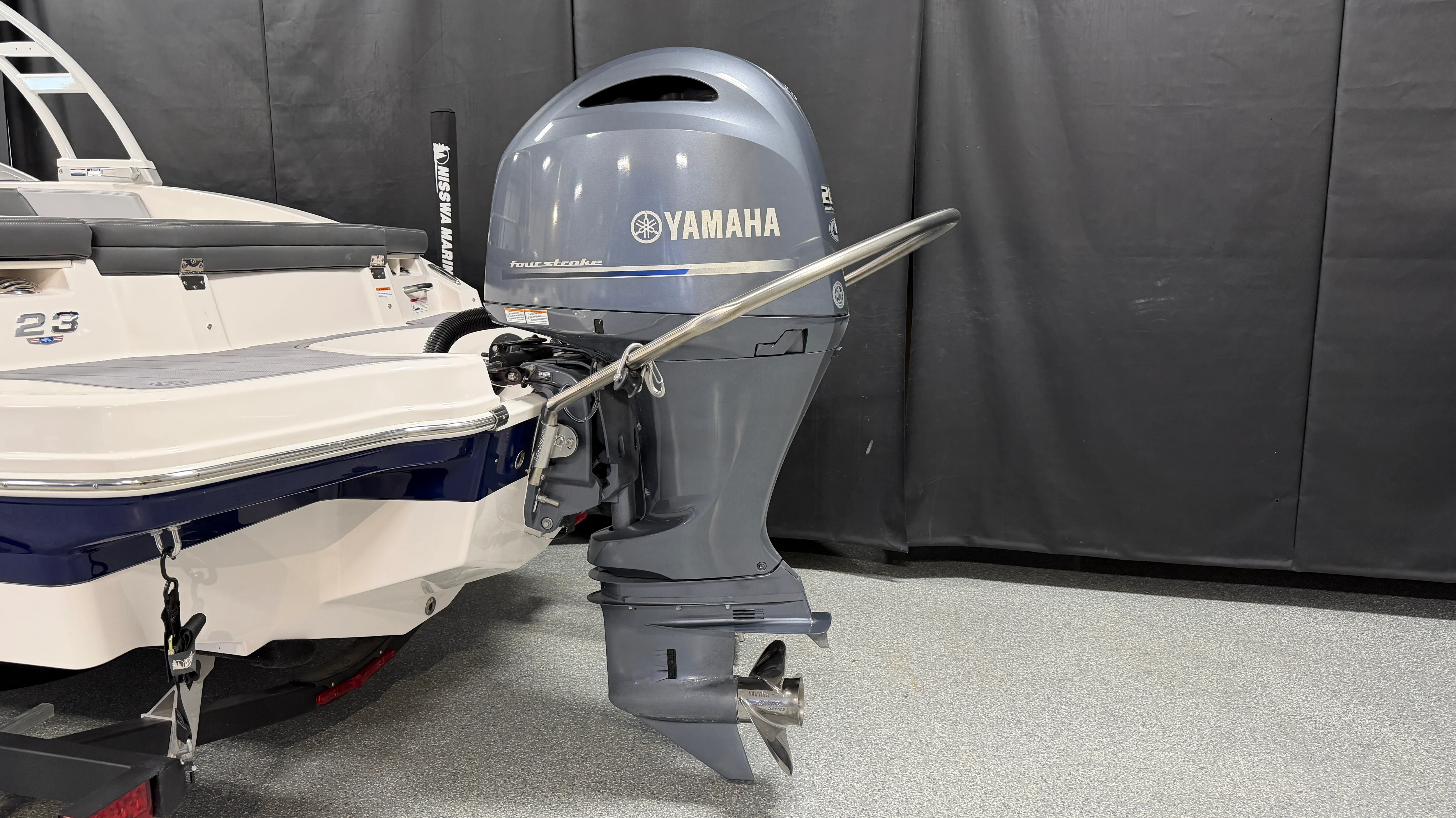 2023 Chaparral 23 SSI OB Image Thumbnail #8