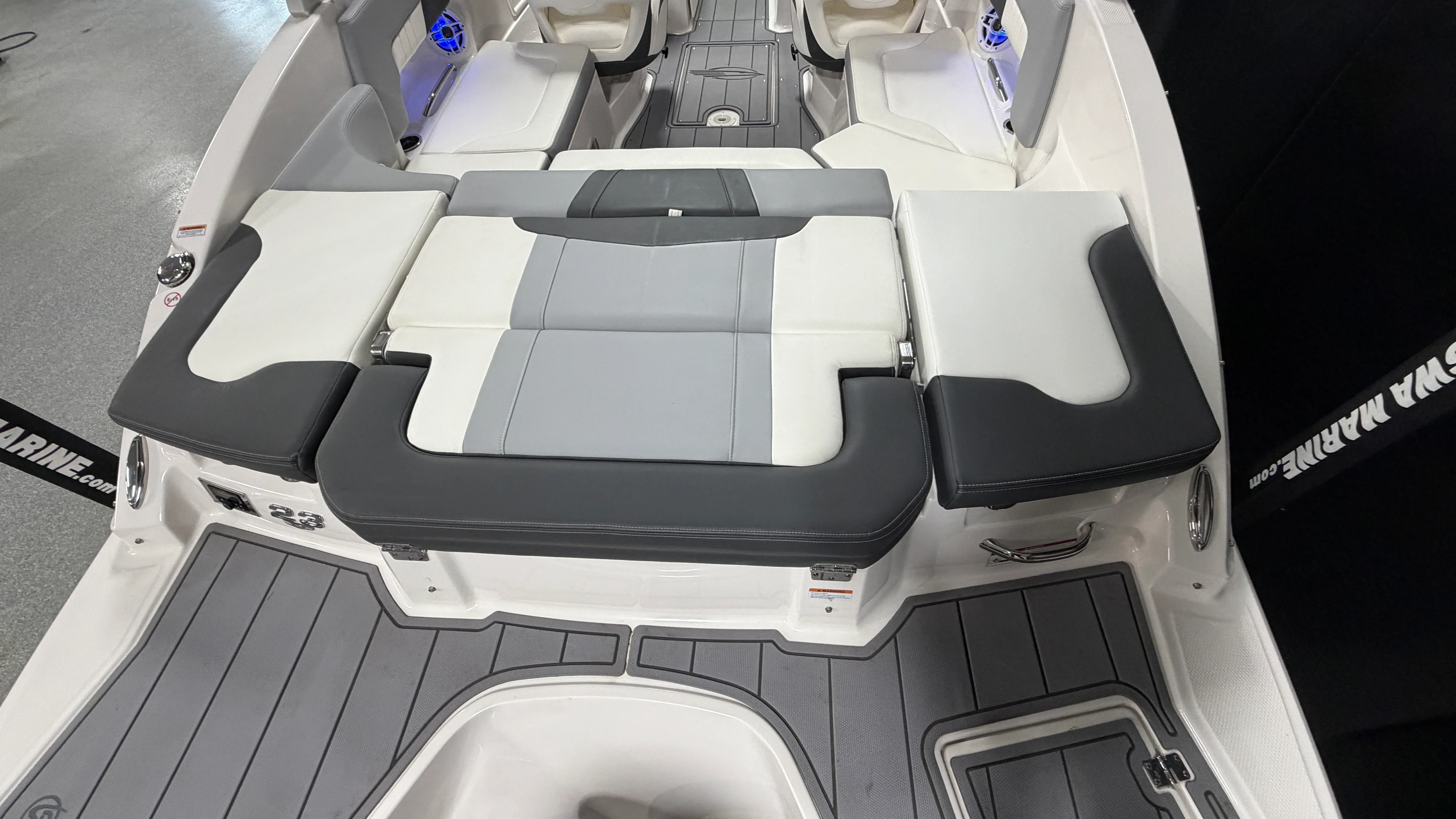 2023 Chaparral 23 SSI OB Image Thumbnail #17