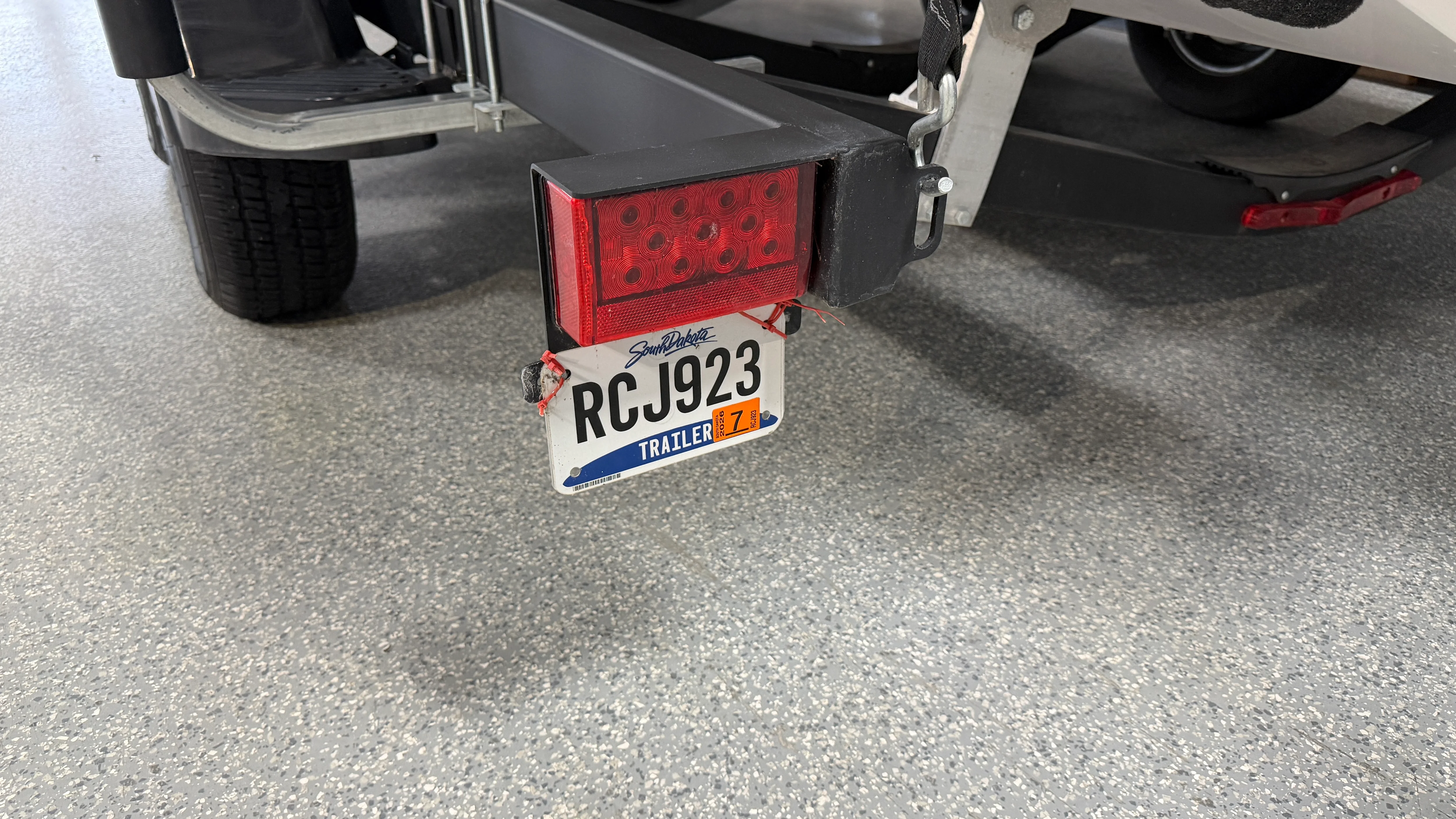 2023 Chaparral 23 SSI OB Image Thumbnail #94