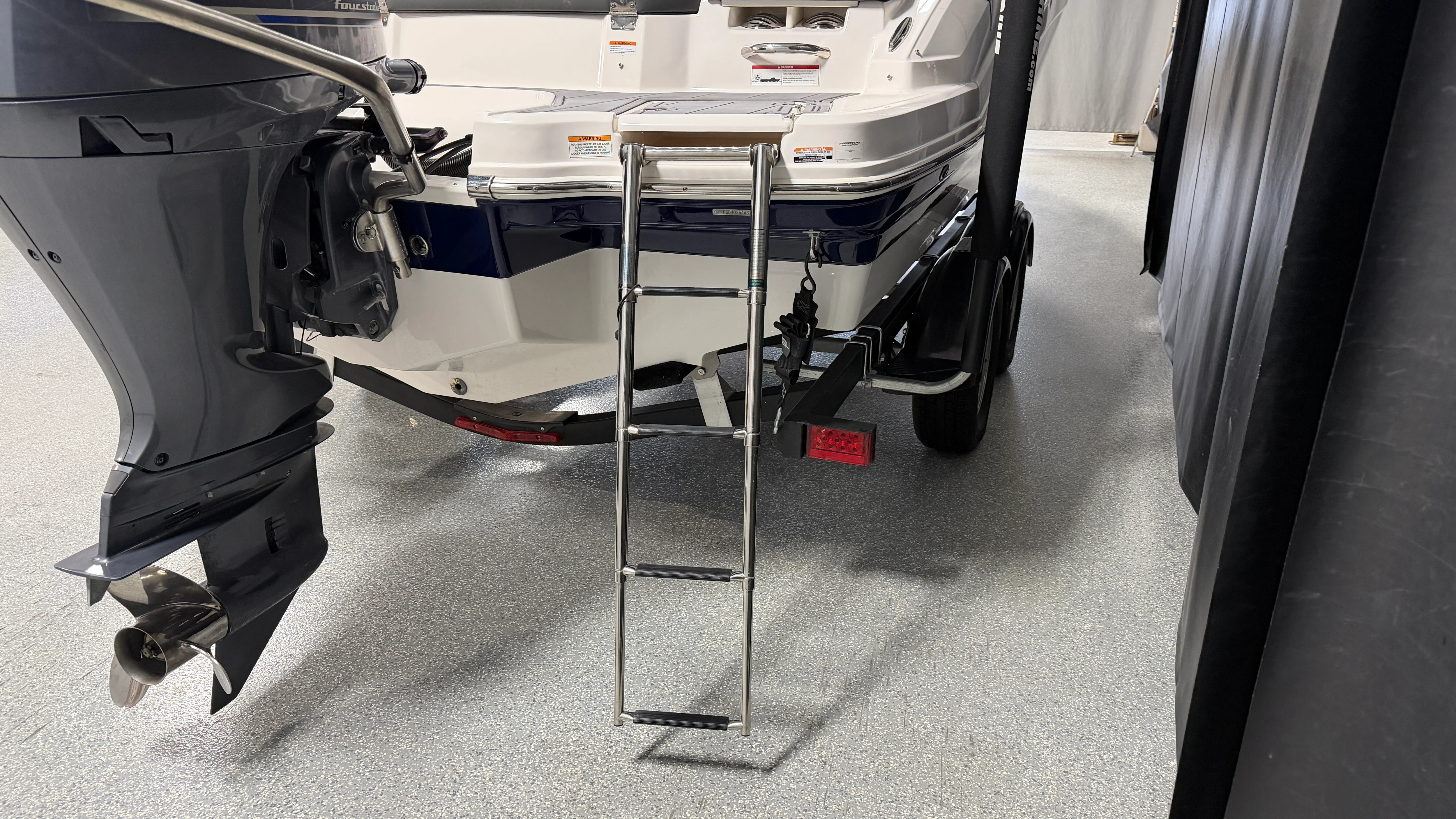 2023 Chaparral 23 SSI OB Image Thumbnail #15