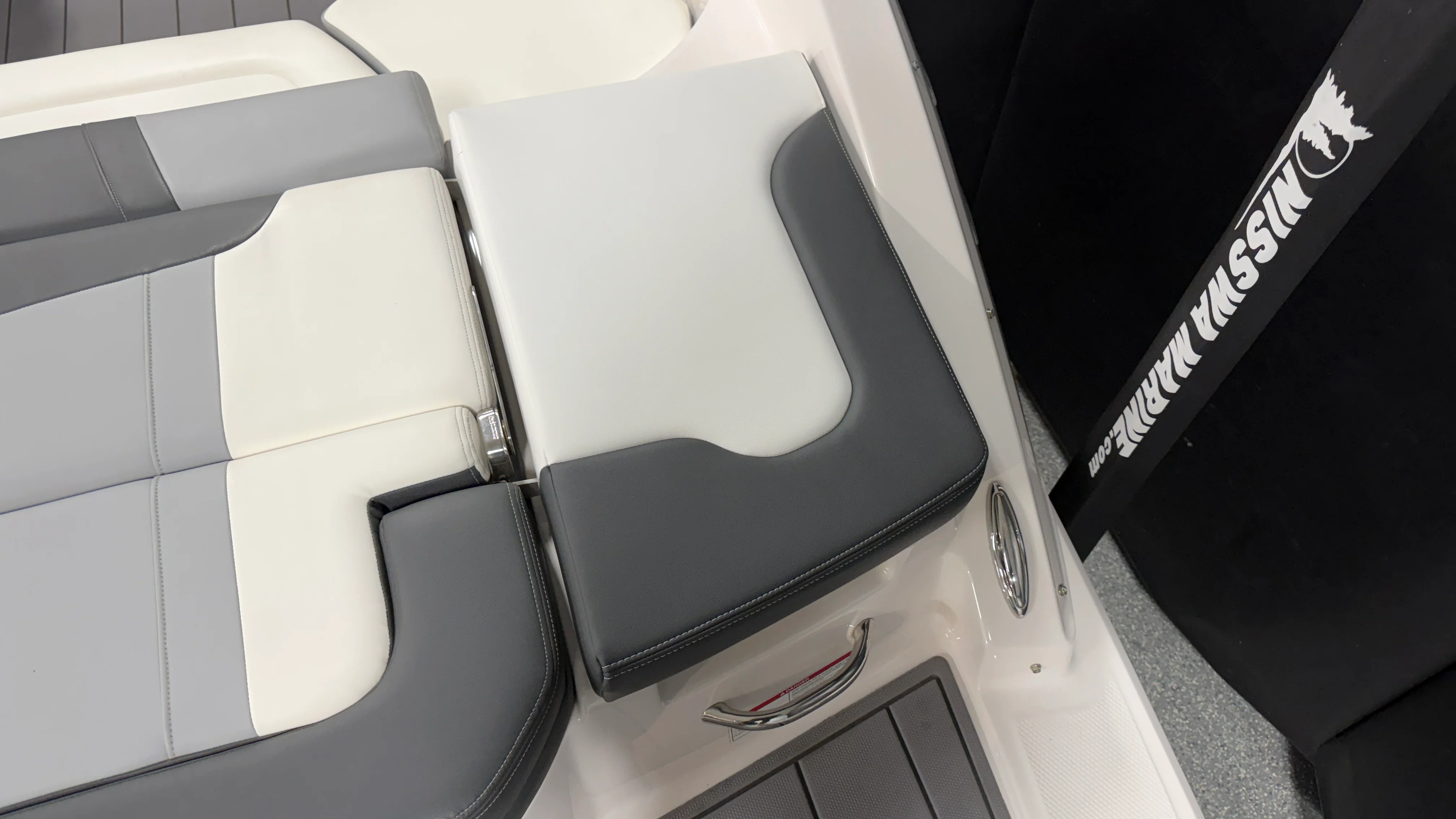 2023 Chaparral 23 SSI OB Image Thumbnail #24