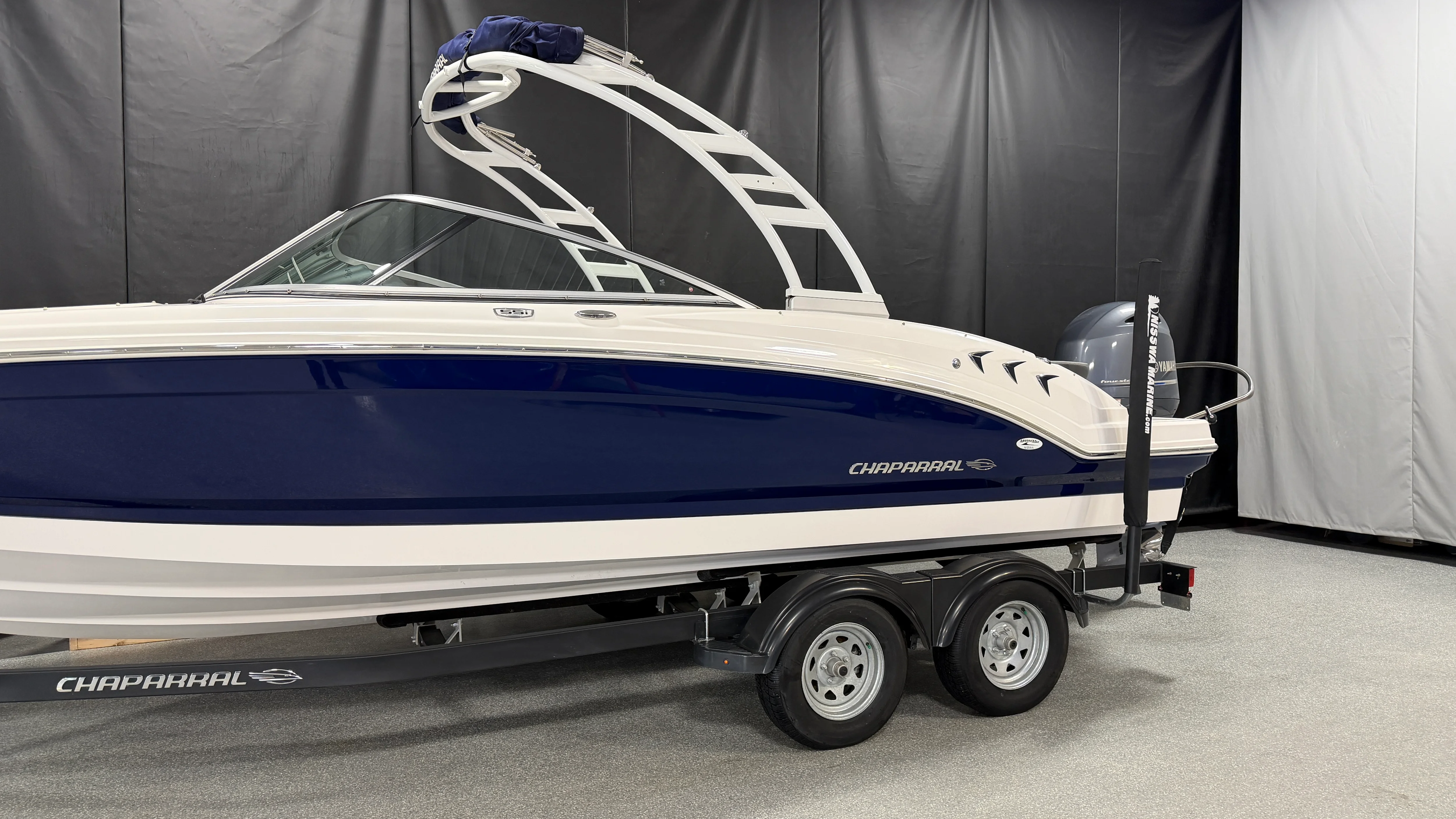 2023 Chaparral 23 SSI OB Image Thumbnail #2